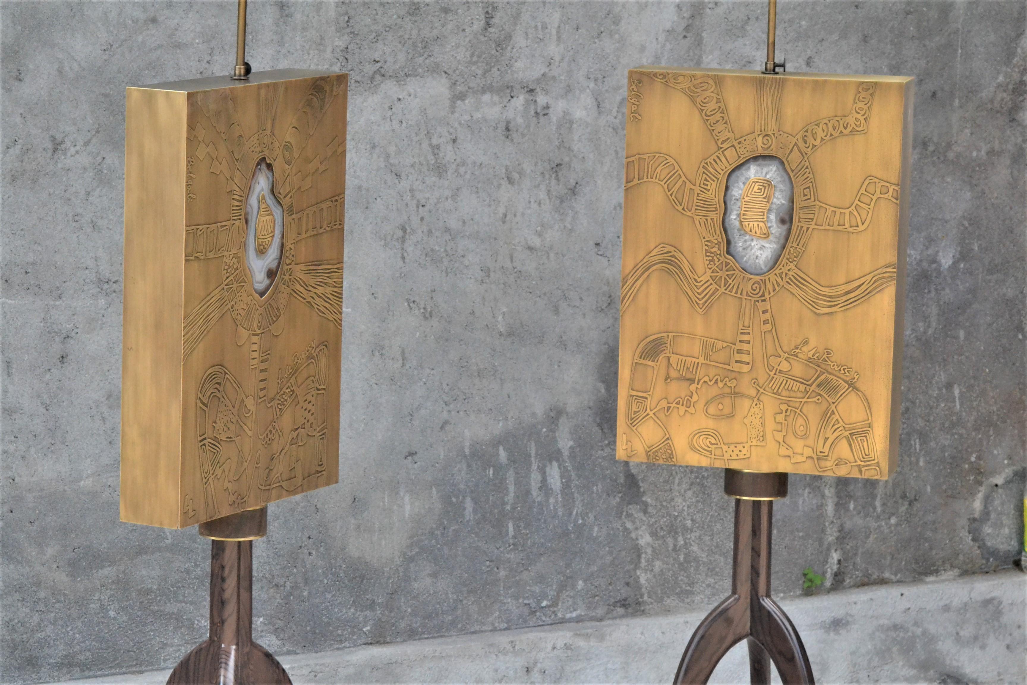 Paar energiegeladene, säuregeätzte Stehlampen mit Achatstein-Intarsien von Studio Belgali im Zustand „Gut“ im Angebot in Ostend, BE