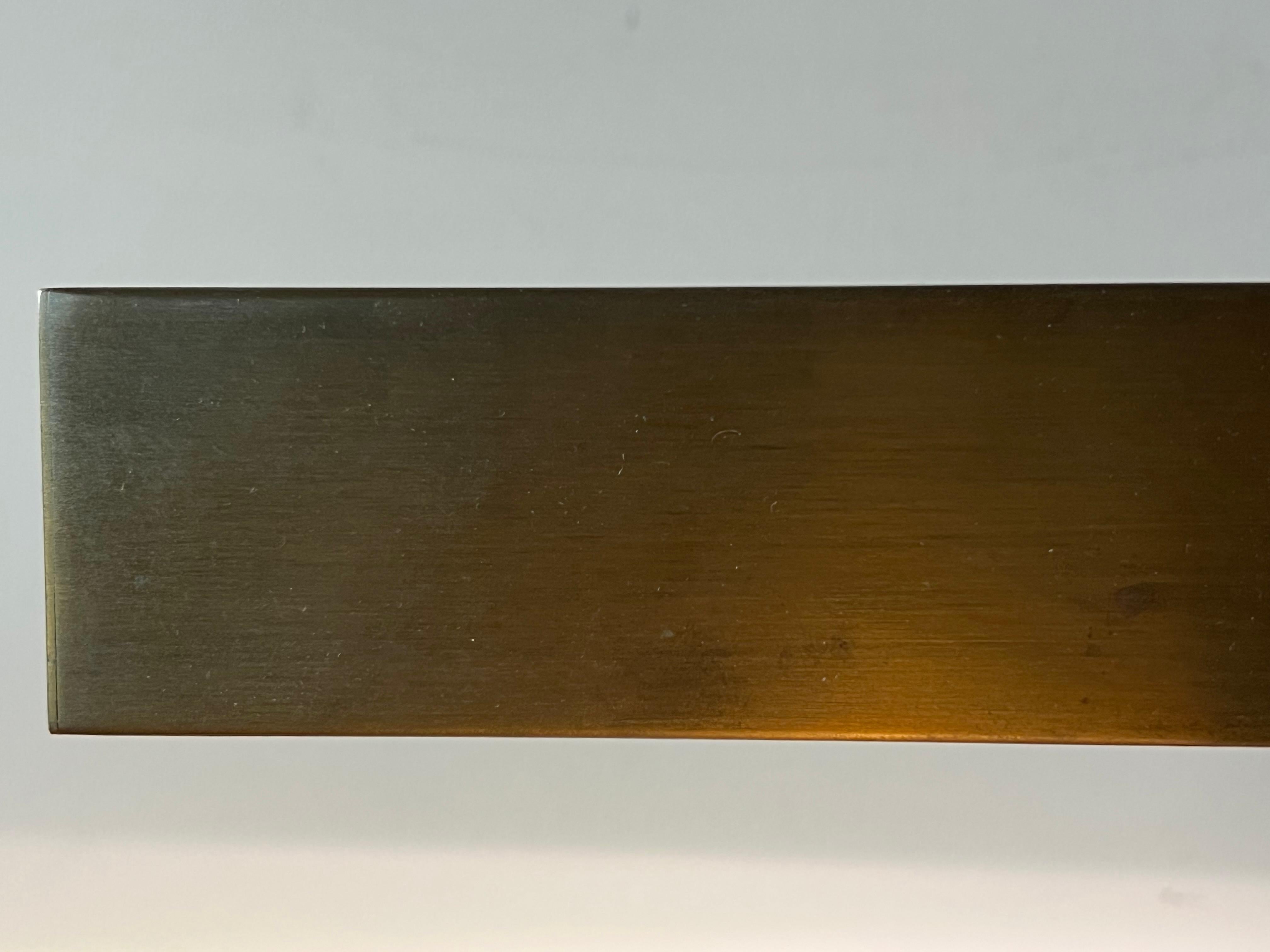 Paire de lampes de table à hauteur réglable en bronze vers 1960 en vente 6