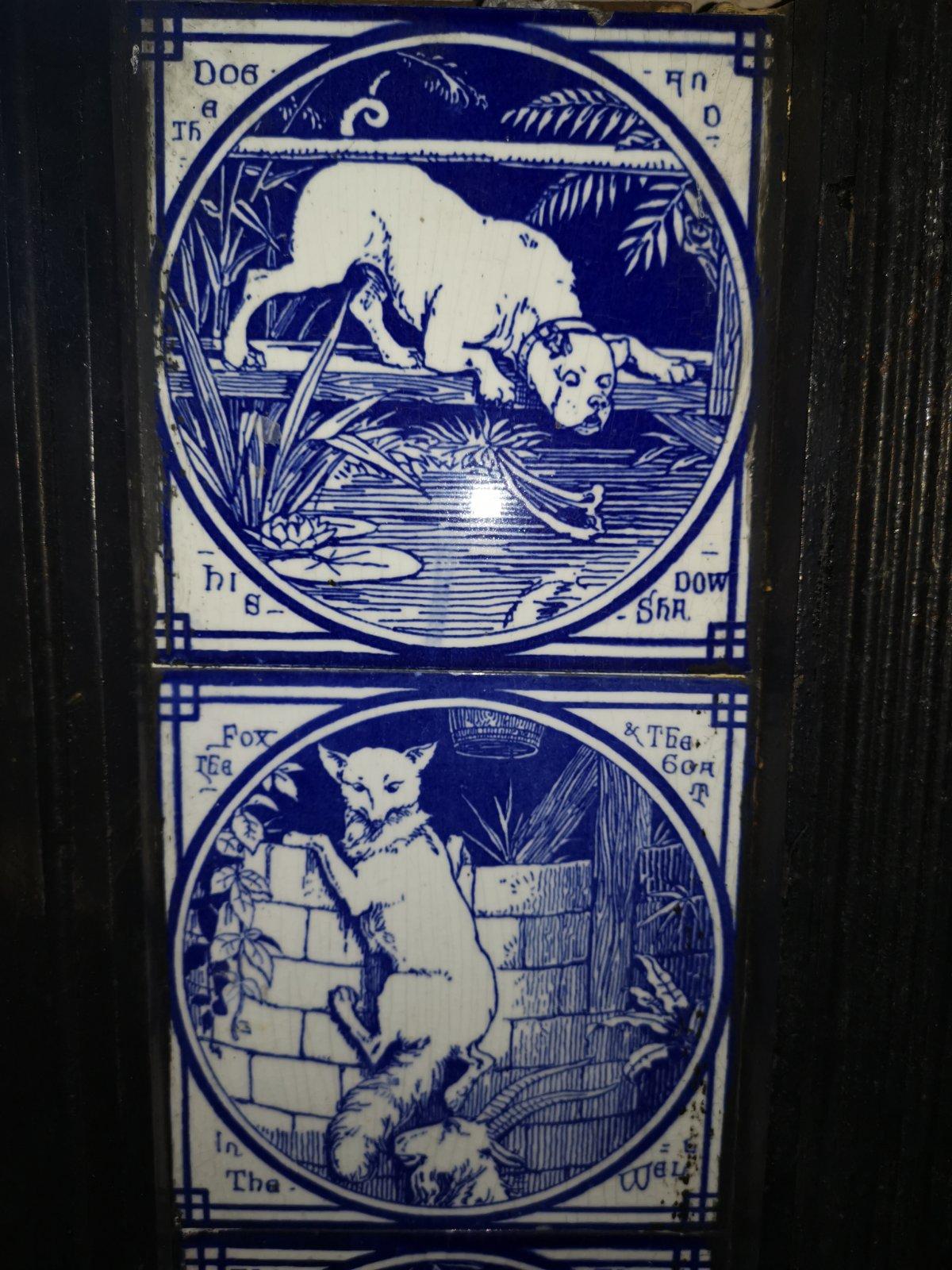 Pair of Aesthetic Movement Cast Fire Inserts with Mintons Aesop's Fables Tiles For Sale 3