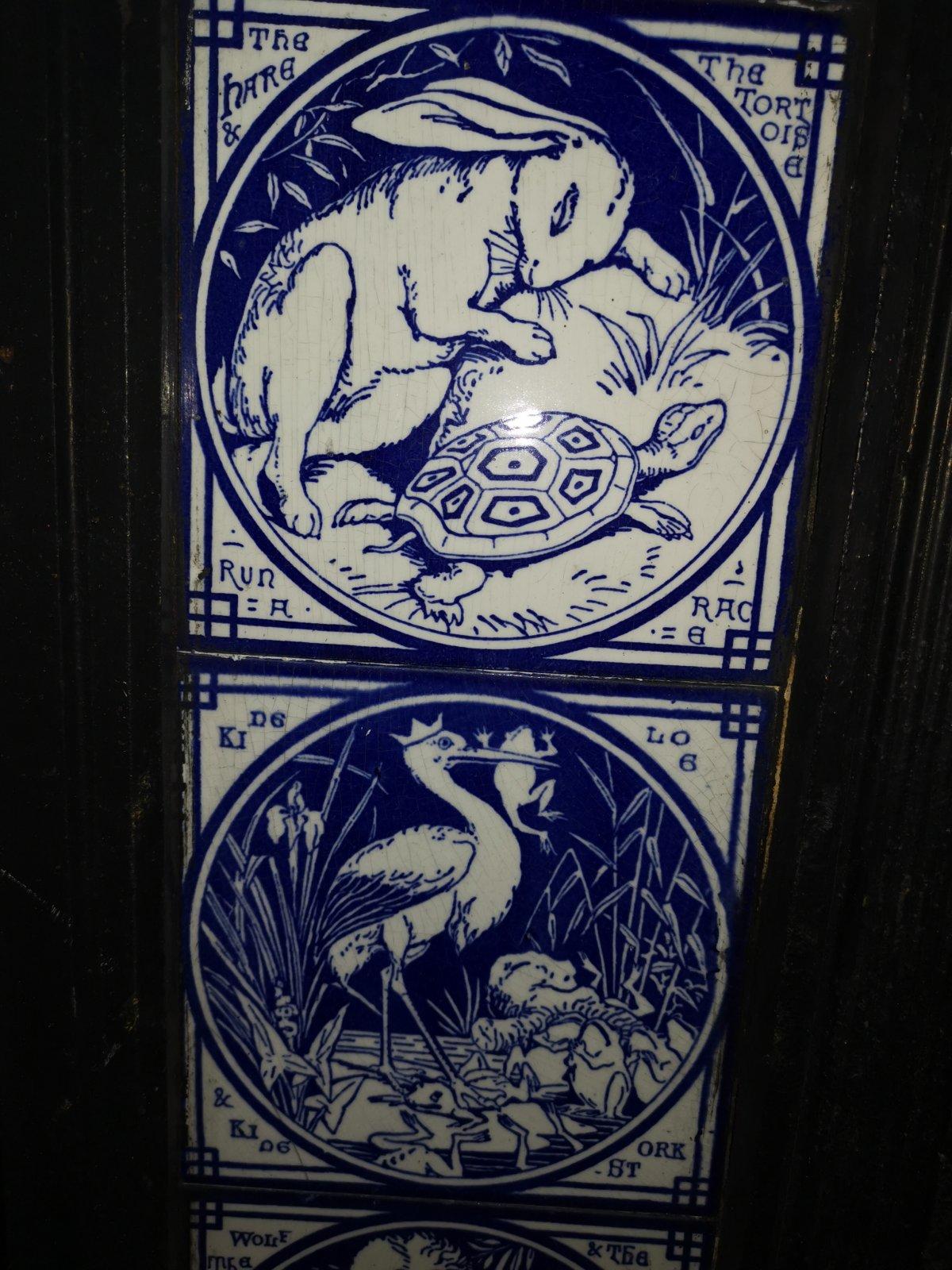 Pair of Aesthetic Movement Cast Fire Inserts with Mintons Aesop's Fables Tiles For Sale 4