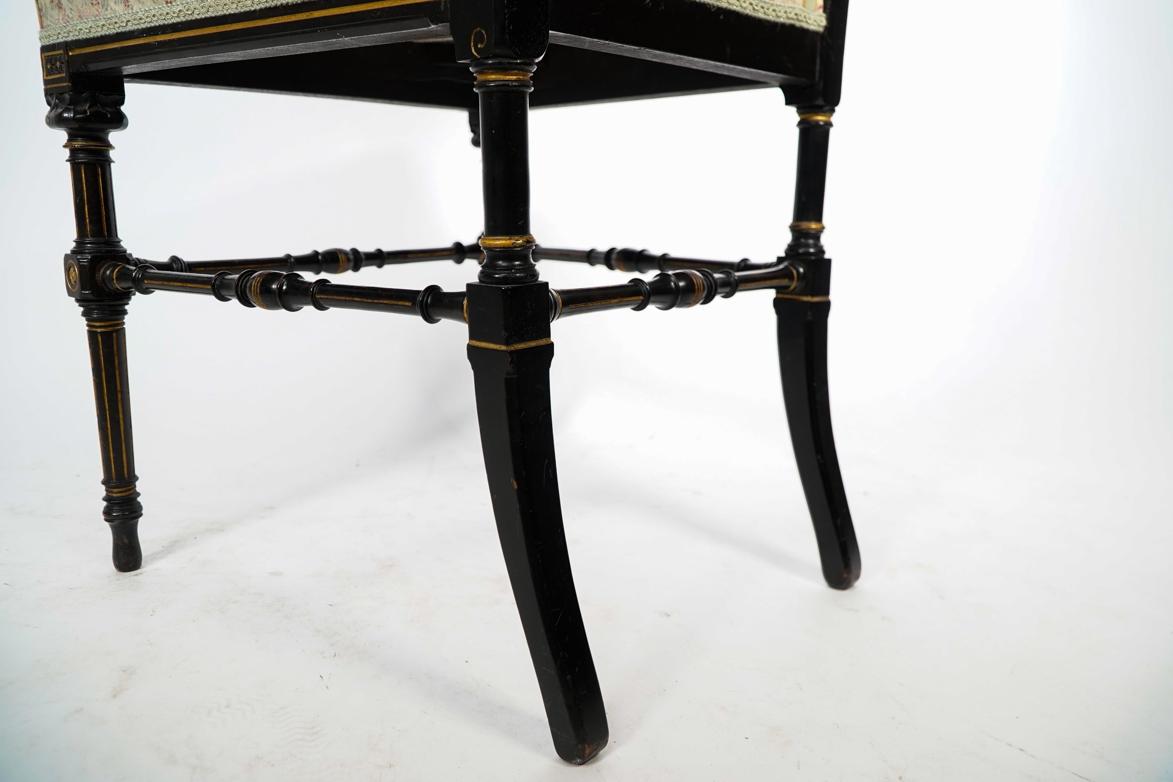 Whytock & Reid. A pair of Aesthetic Movement ebonized & parcel gilt side chairs. For Sale 9