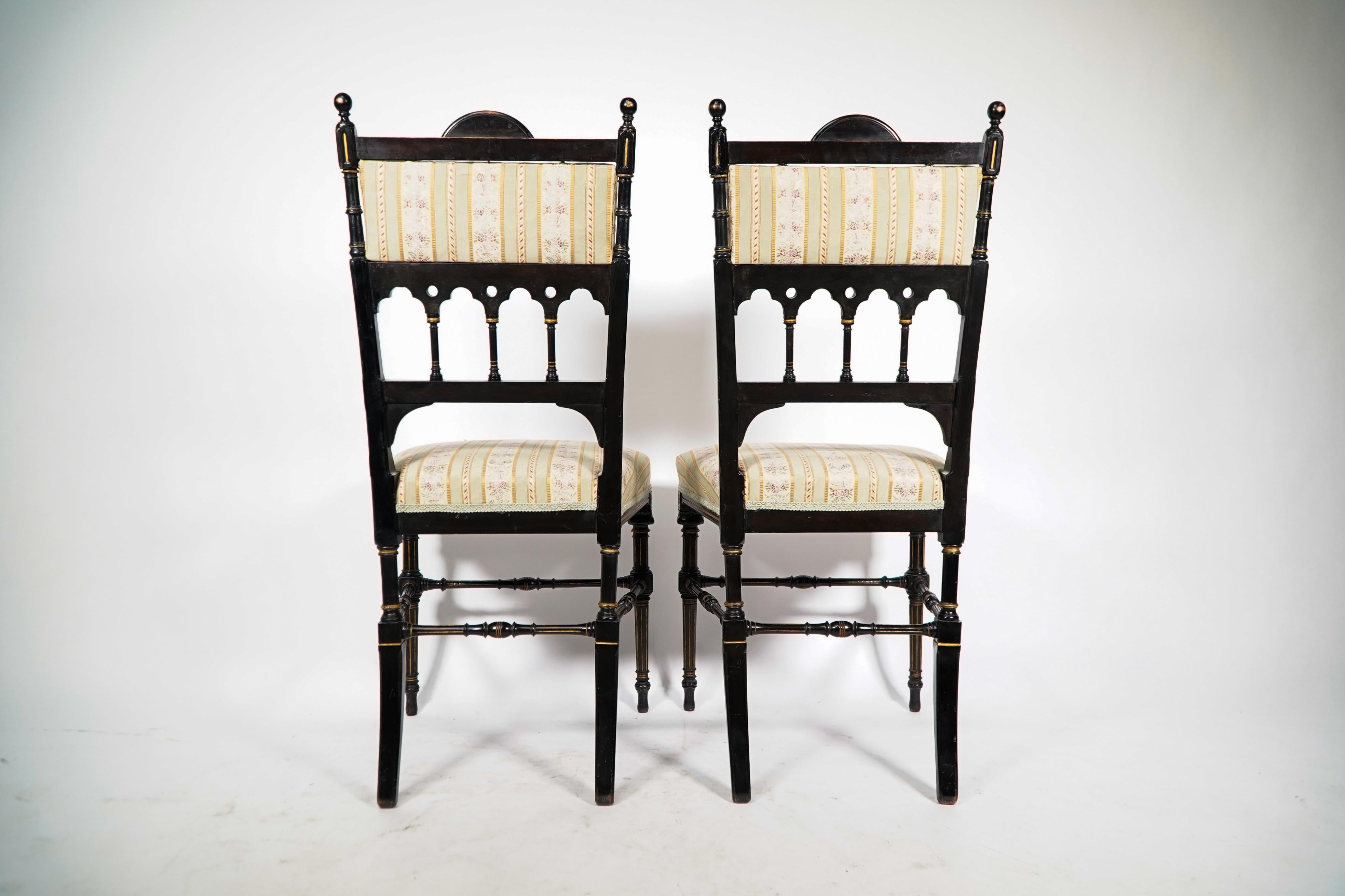 Whytock & Reid. A pair of Aesthetic Movement ebonized & parcel gilt side chairs. For Sale 10