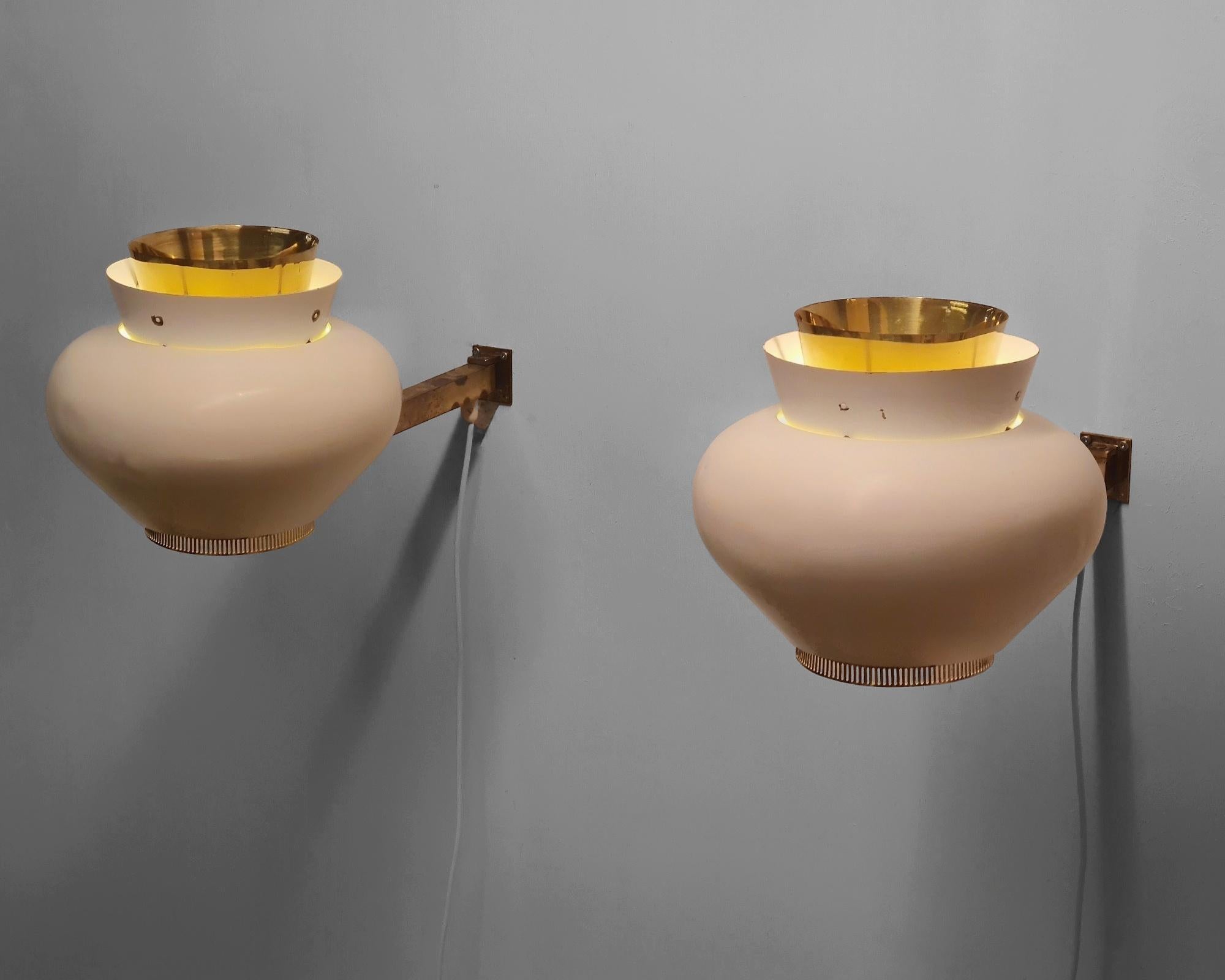 Ein Paar von Alvar Aalto in Auftrag gegebene Wandlampen, Valaistustyö 1950er Jahre im Angebot 11