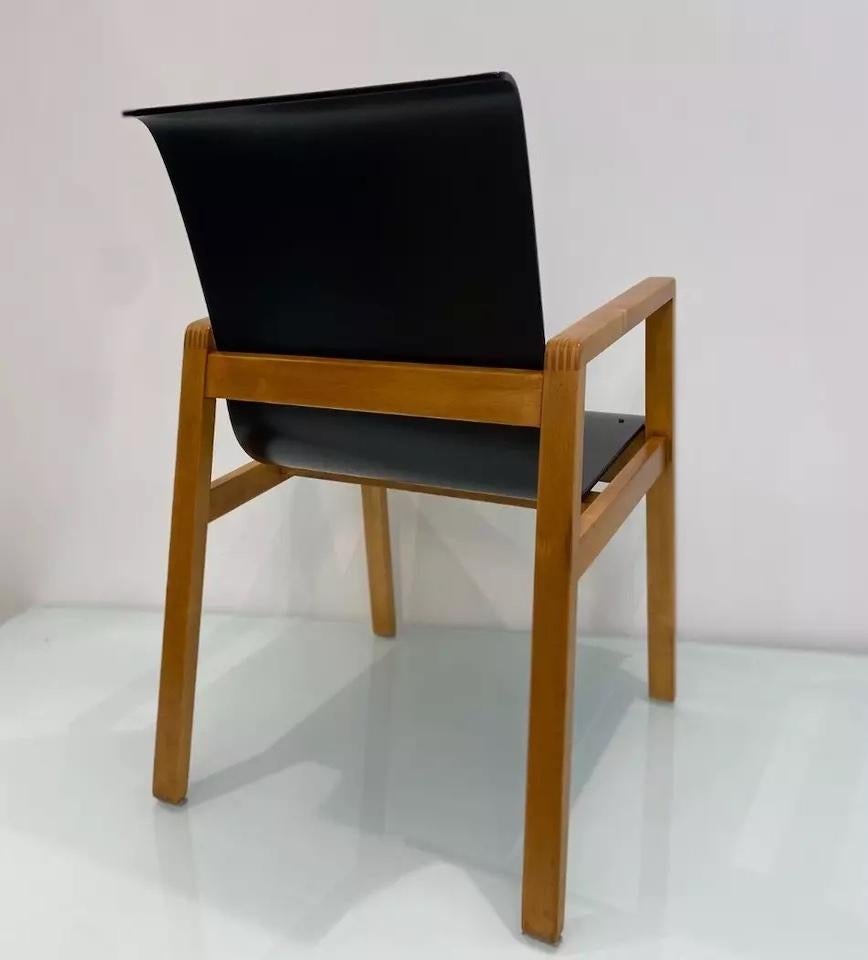 Mid-Century Modern Paire de chaises de couloir Alvar Aalto, modèle 403 par Finmar en vente