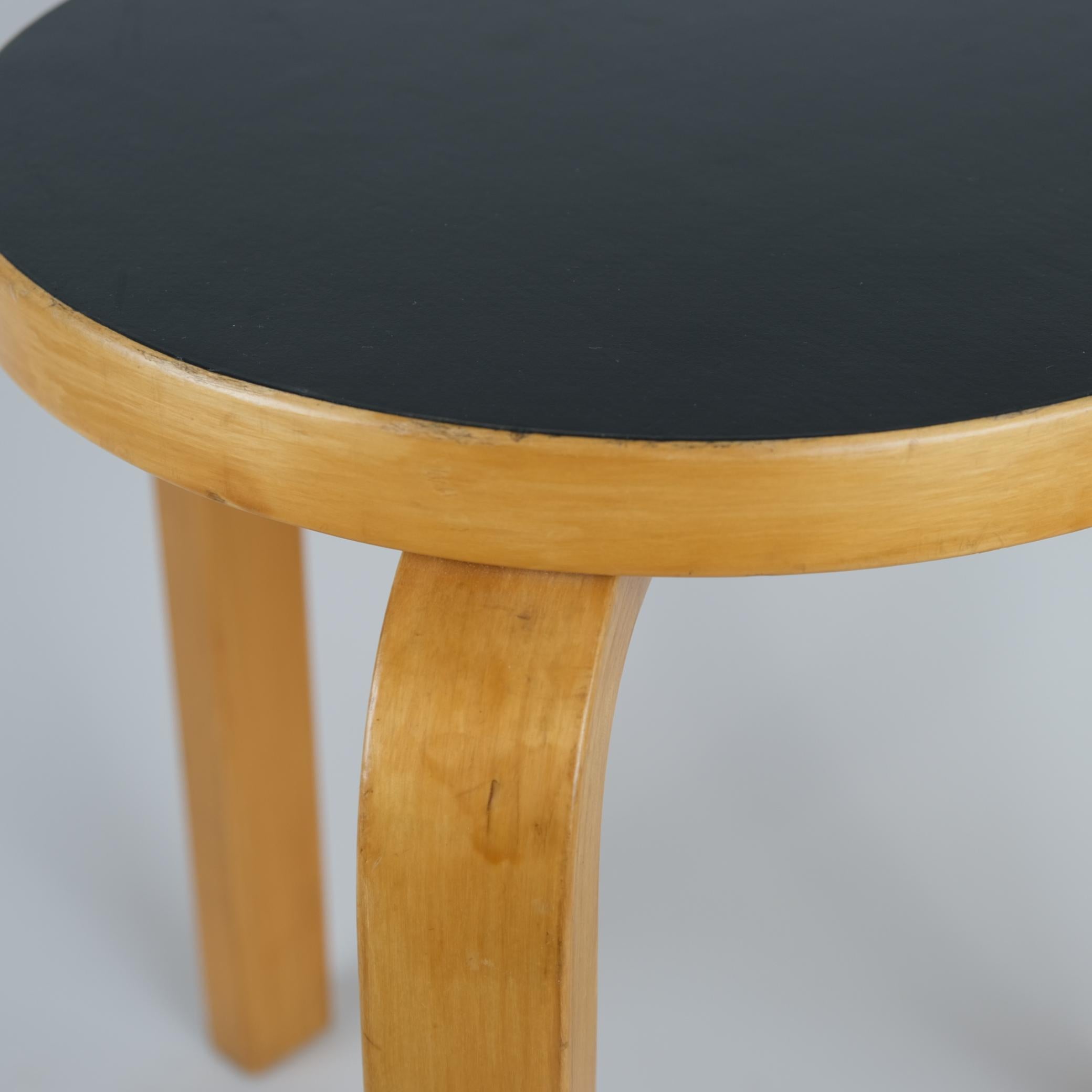 A Pair of Alvar Aalto Stools Model no 60, Black Laminate, Artek 1950s For Sale 6