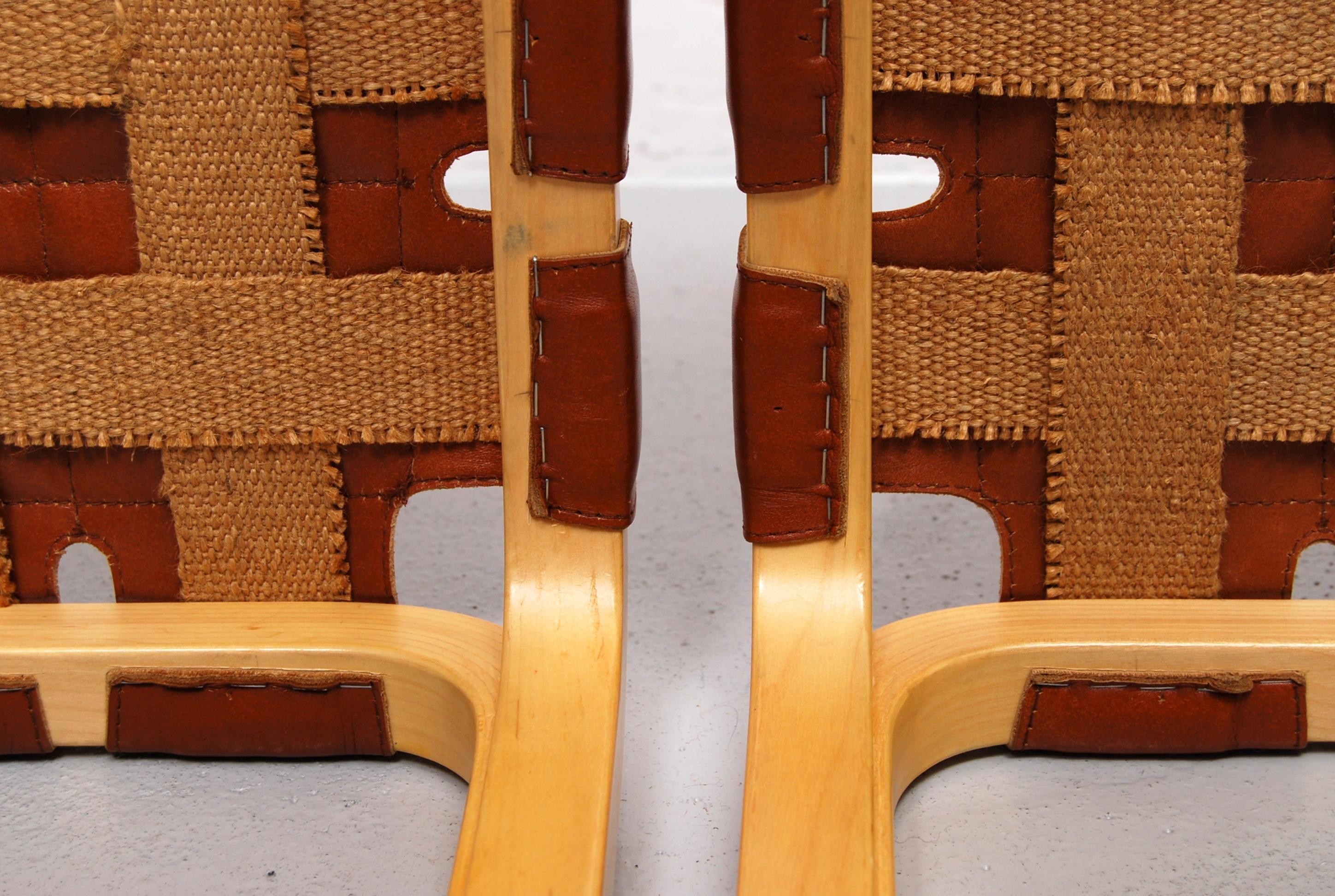 Pair of Alvar Aalto Y61 Stools with Original Leather Seats 2
