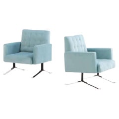 A pair of American chromed iron lounge chairs, C. 1970.