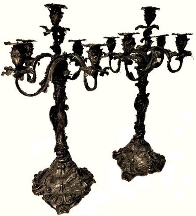Pair of American Rococo Revival Patinated Bronze Candelabras, Ca. 1825 For Sale 6