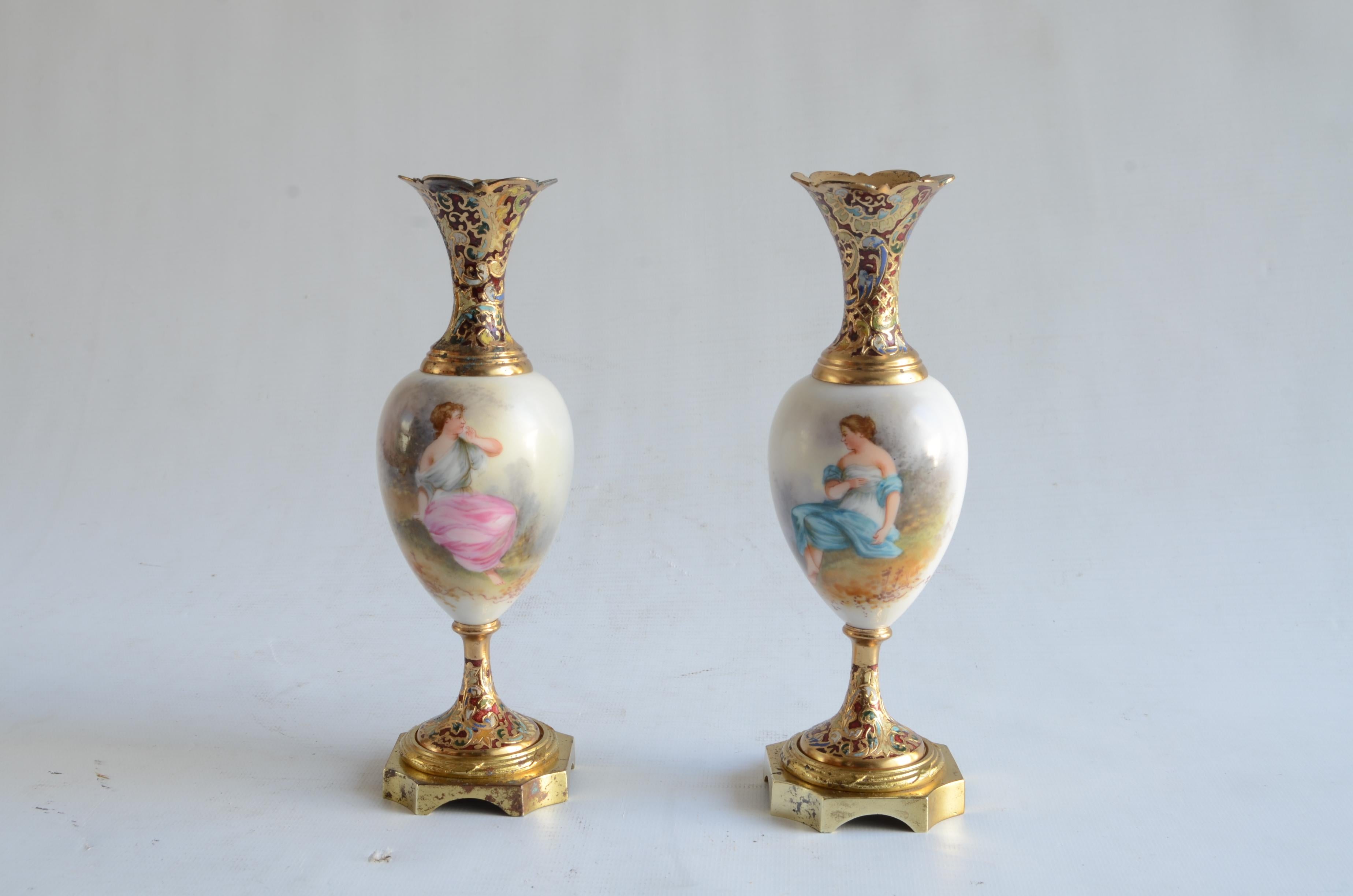 A pair of amphorae Sevres
hand-painted porcelain with champlevé glaze
Origin France
perfect condition.
The Manufacture nationale de Sèvres is one of the most important and well-known European madame-de-pompadour porcelain factories in Europe. It is