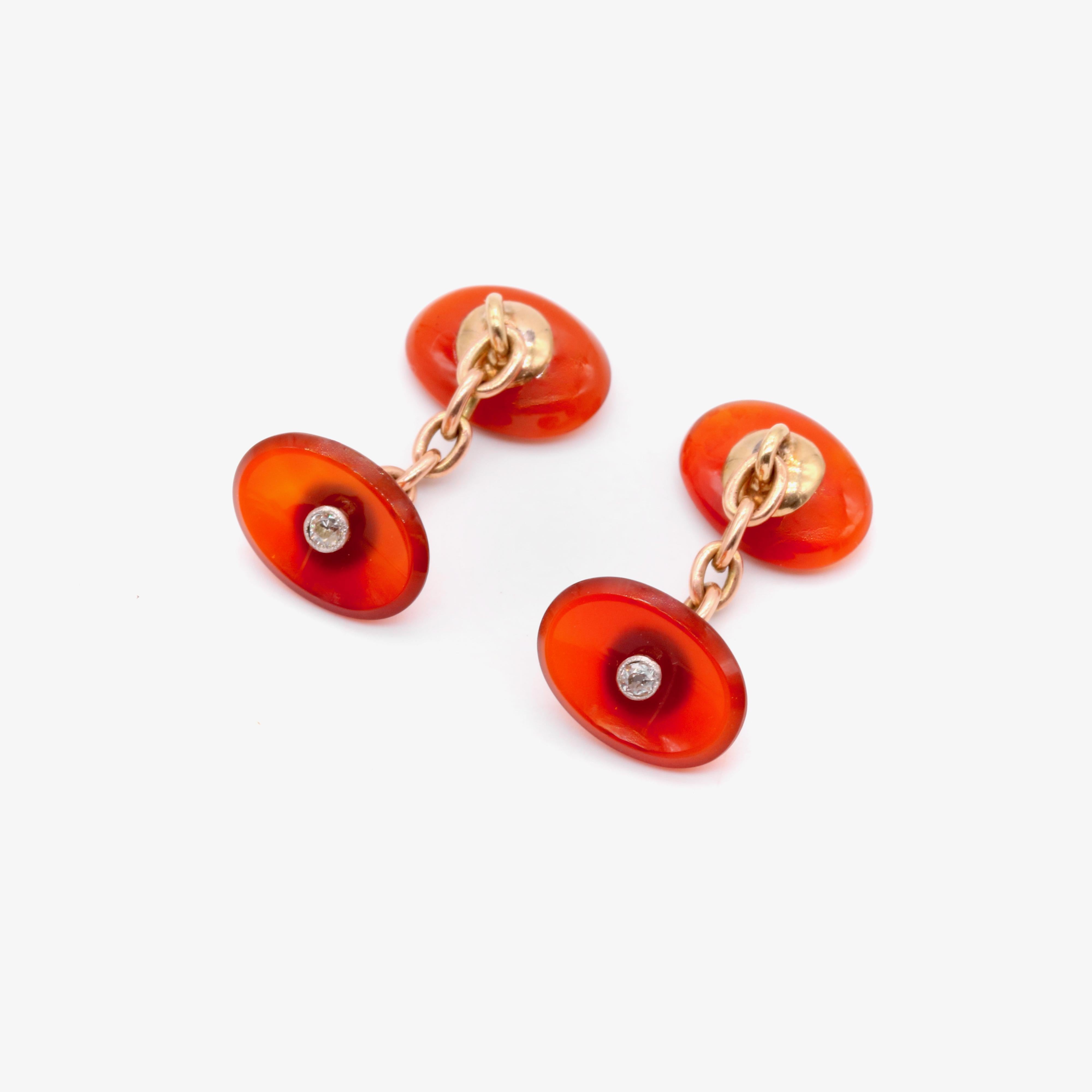 A Pair of Antique 14K Yellow Gold and Platinum Carnelian and Diamond Cufflinks In Good Condition For Sale In Staines-Upon-Thames, GB