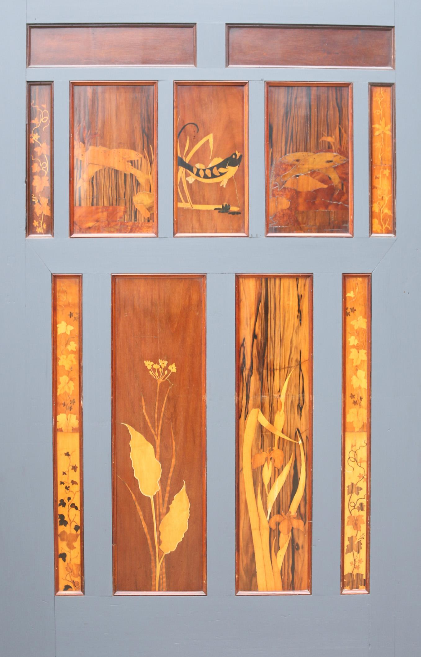 Pair of Antique 1930s Marquetry Sliding Doors In Good Condition For Sale In Wormelow, Herefordshire