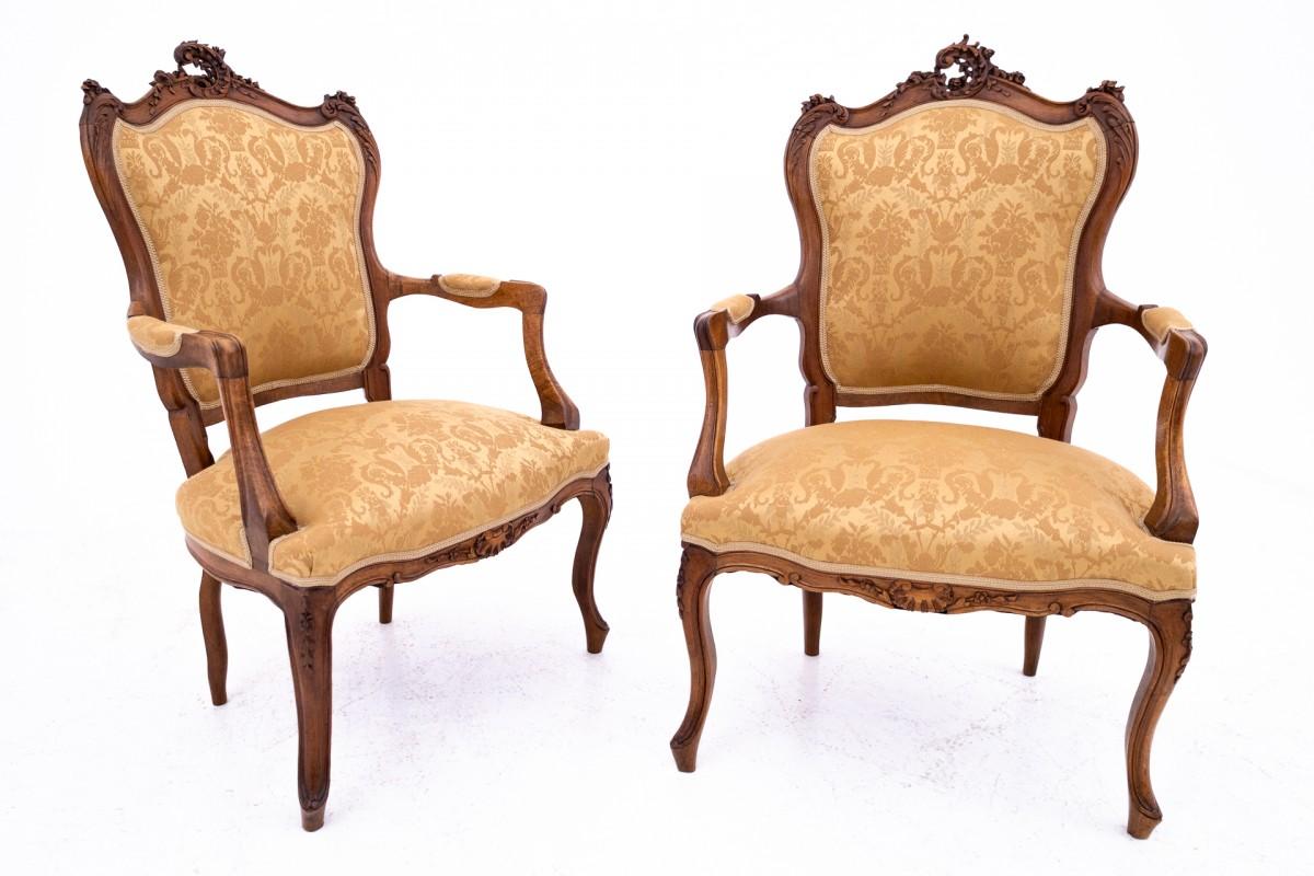 Poltrone antiche del XIX secolo, Francia.

Dimensioni: altezza 99 cm / altezza seduta. 44 cm / larghezza 64 cm / profondità 60 cm