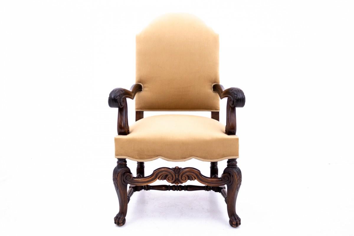 Français Paire de fauteuils anciens, Europe occidentale, vers 1900. en vente