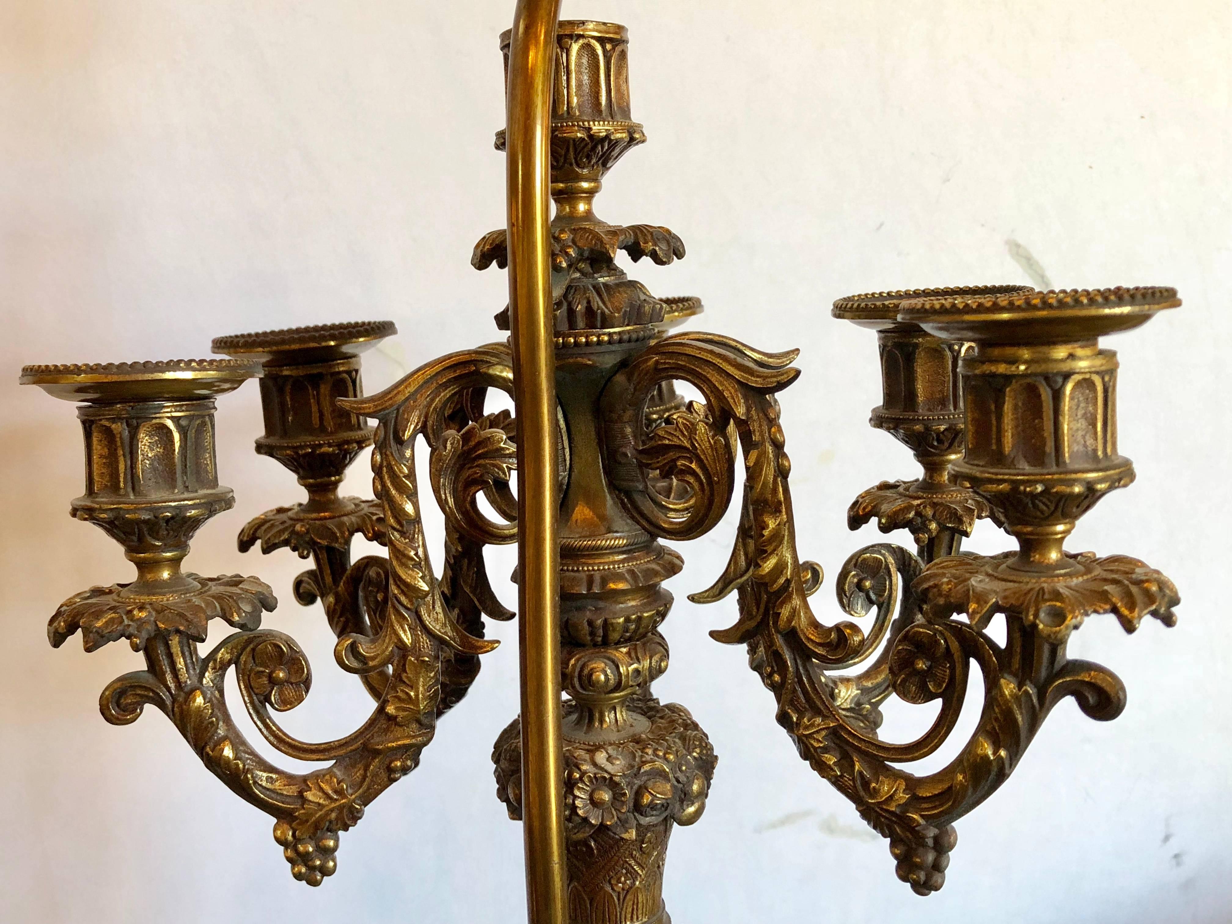 Pair of Antique Bronze Cherub Candelabras on Marble Vases with Custom Shades For Sale 11