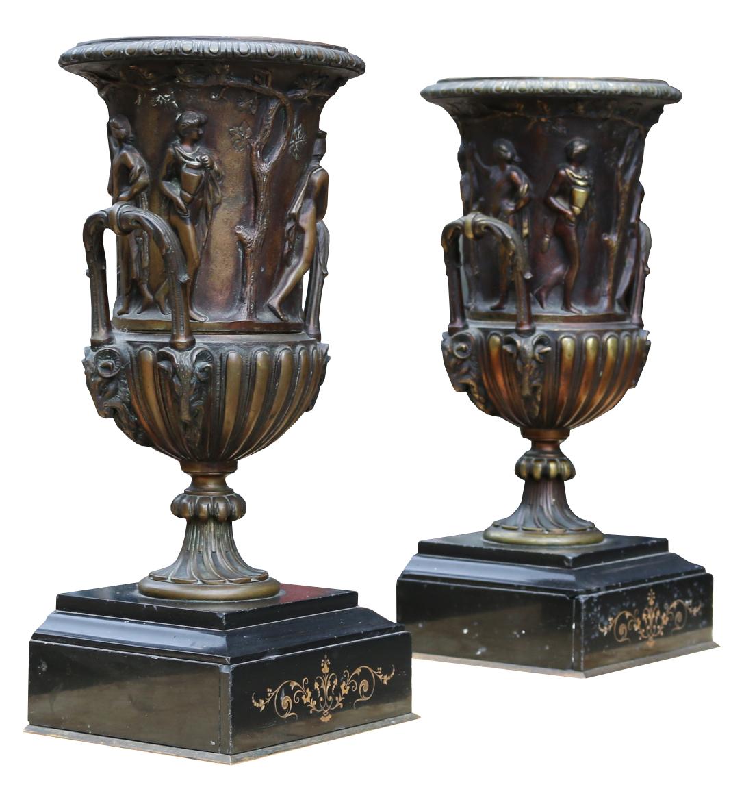 Pair of Antique Bronze Urns In Good Condition In Wormelow, Herefordshire
