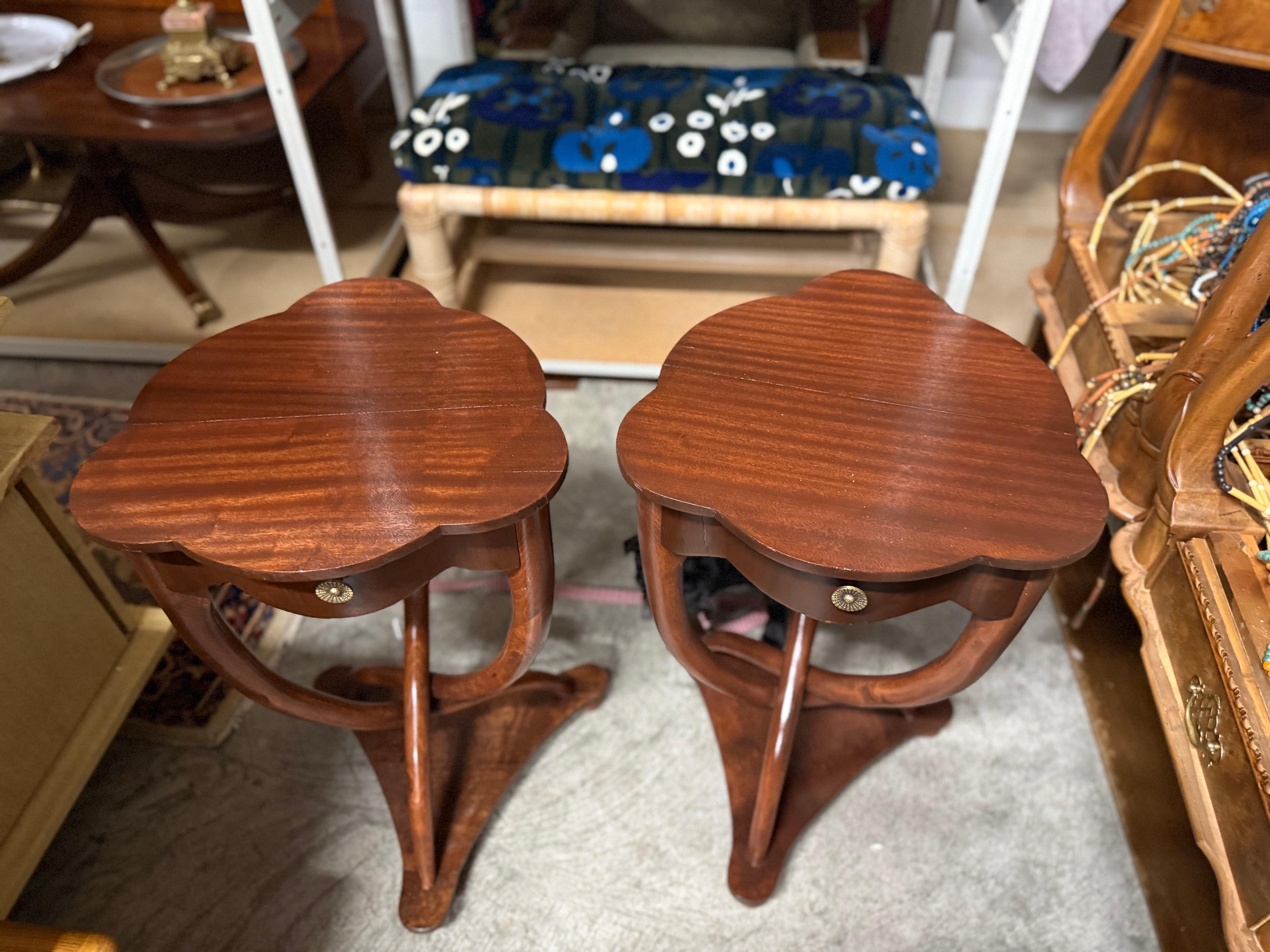 A pair of Antique French Art Deco Side Tables With Drawer & Unique Twist Base For Sale 6