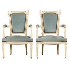 Pareja de Antiguos Sillones Franceses Pintados Estilo Luis XVI En Terciopelo Azul
