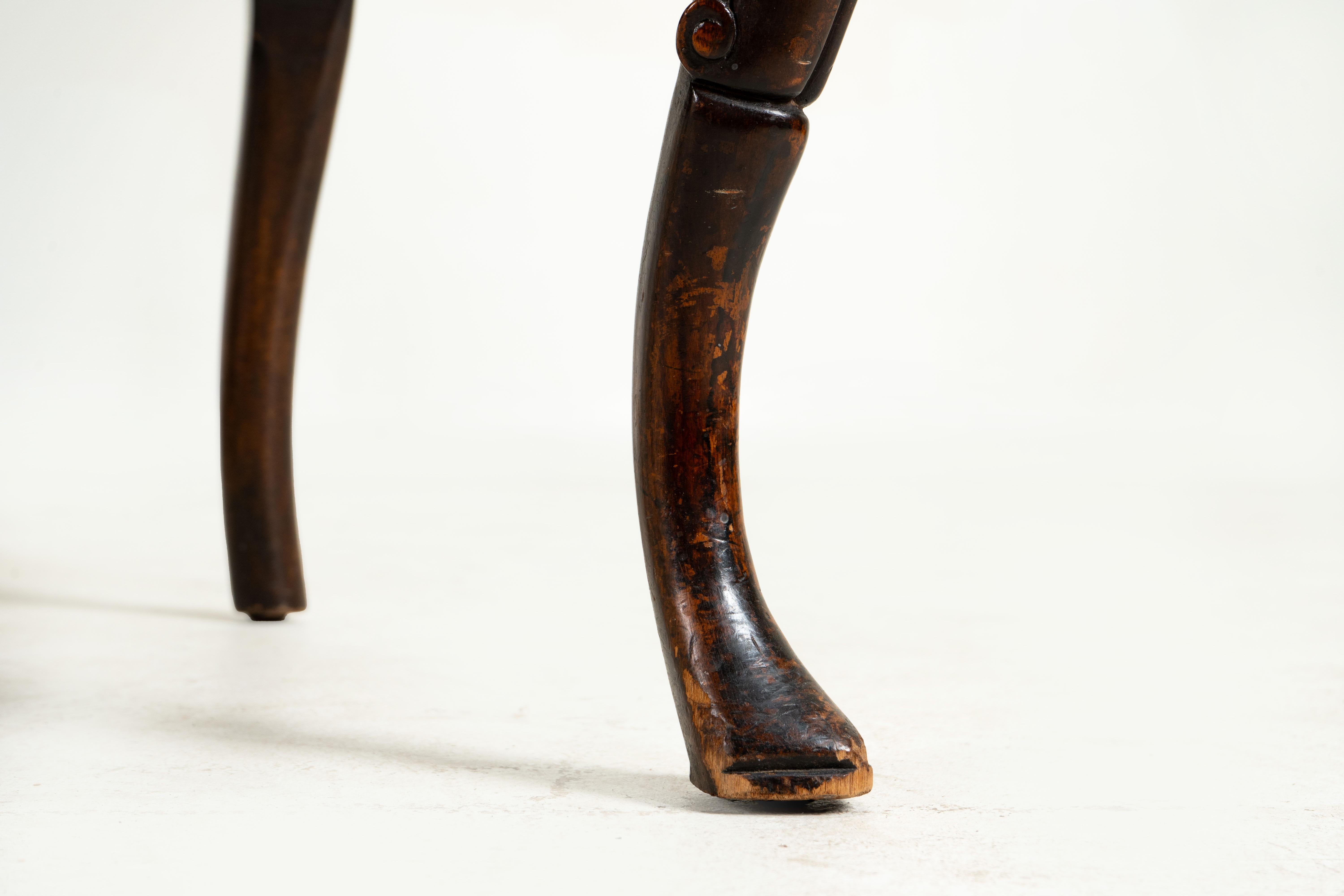 A Pair of Antique George I Style Armchairs 7