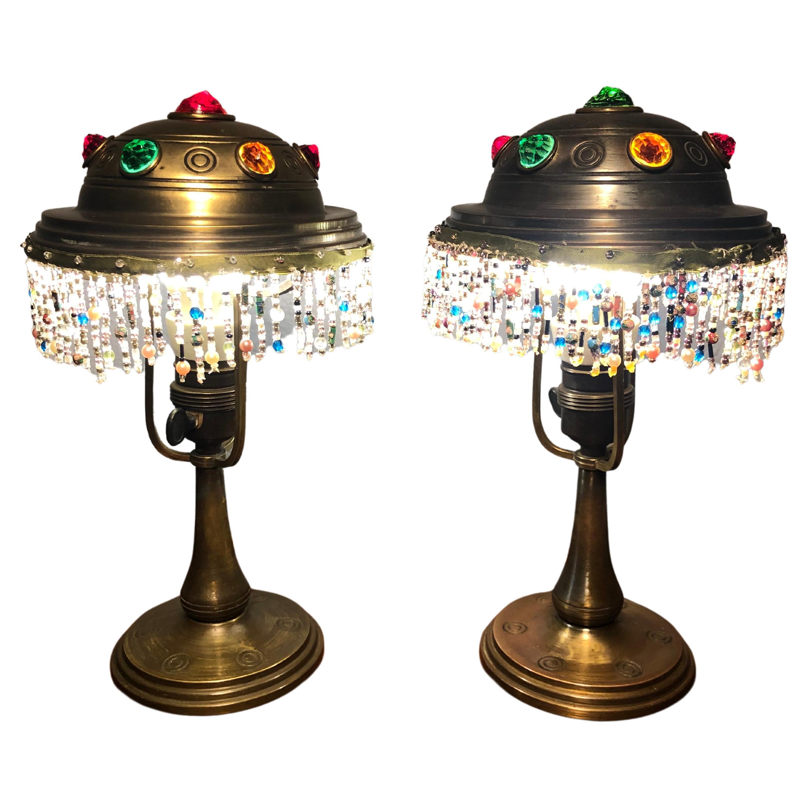Paar antike Jugend-Tischlampen