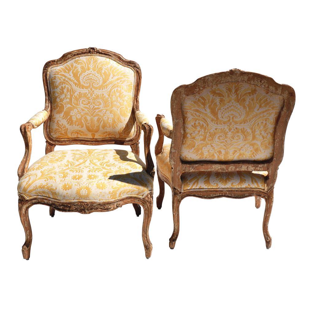 XIXe siècle Paire de Fauteuils à la Reine anciens de style Louis XV en vente