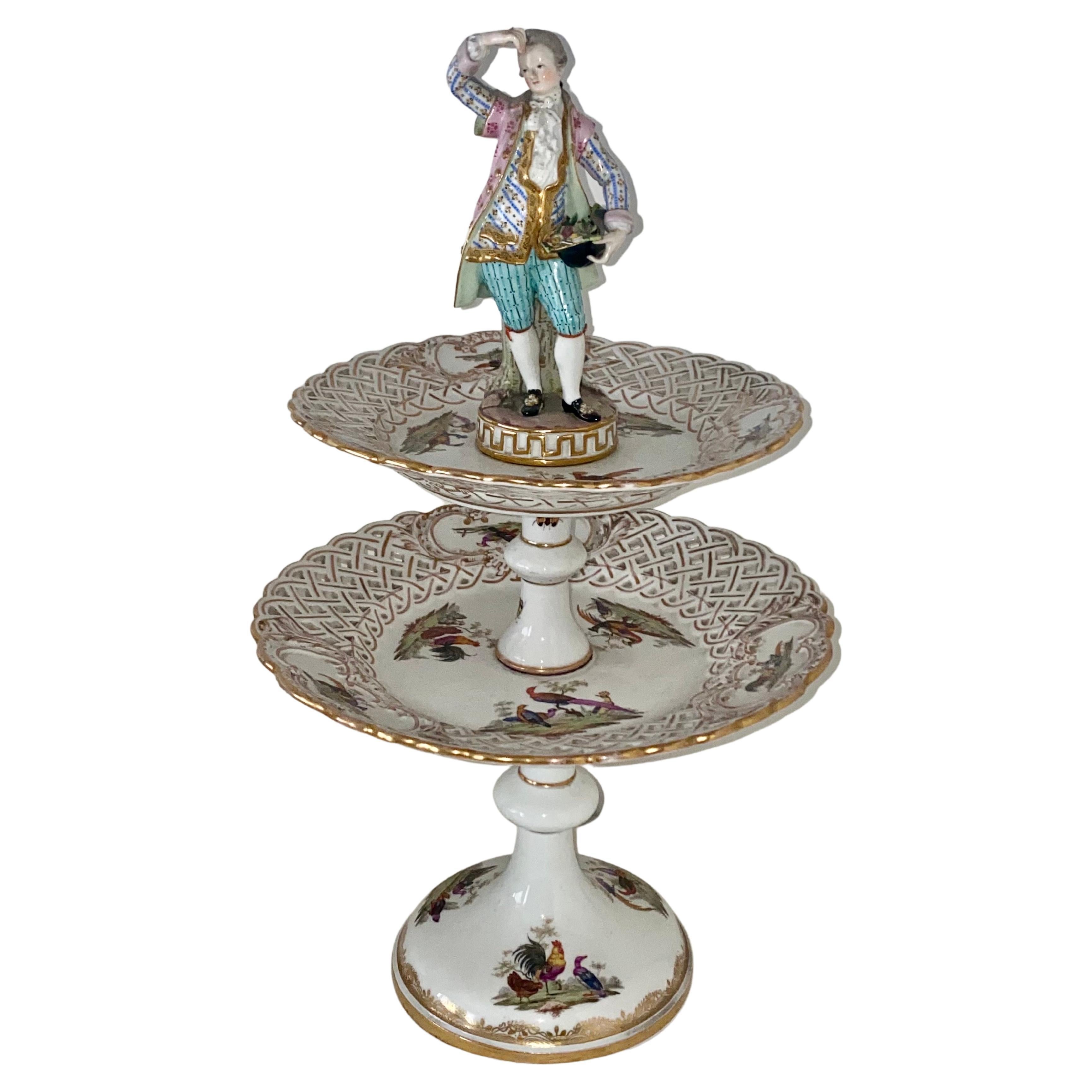 Paire de supports à dessert / à gâteaux anciens de Meissen à deux niveaux en vente 8