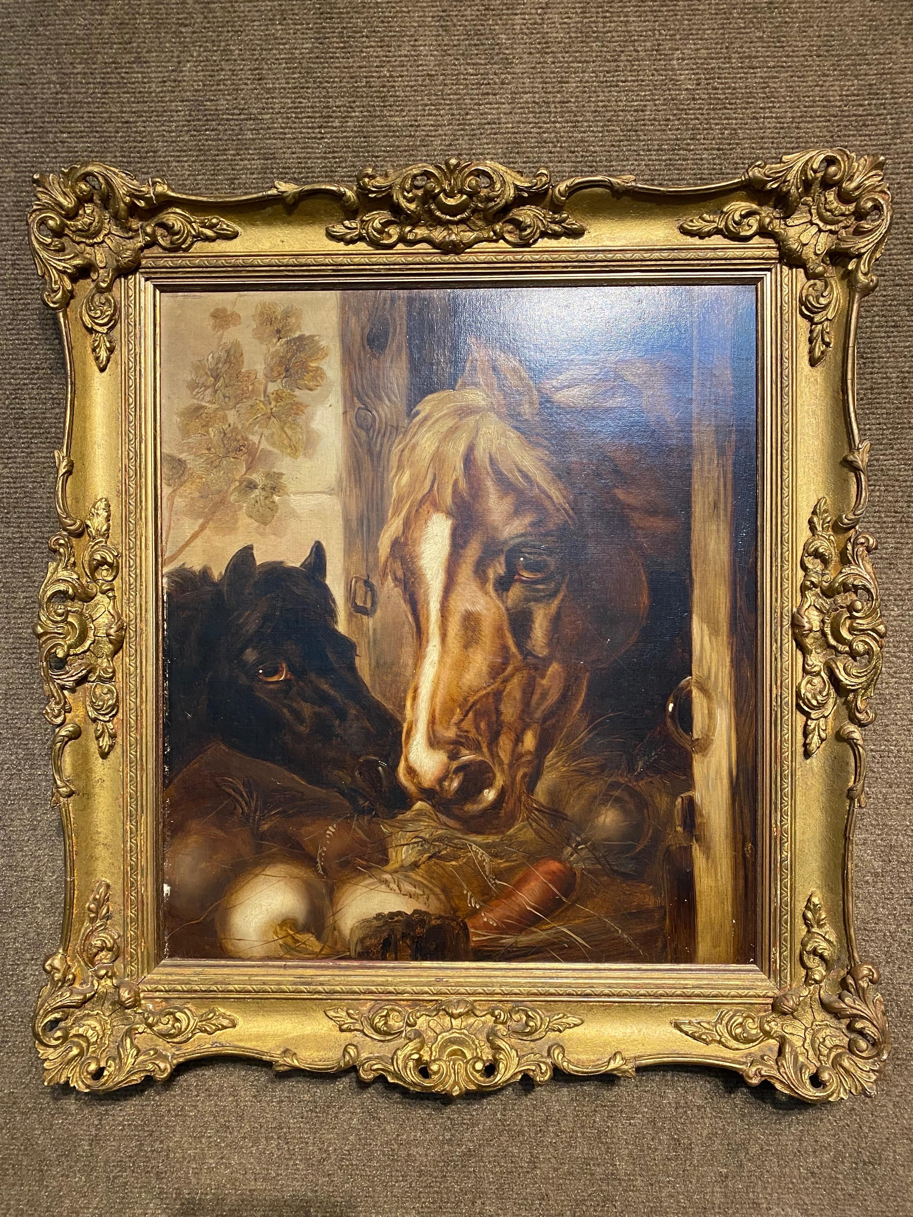 Coppia di dipinti antichi a olio e tela raffiguranti un cavallo e una giumenta, firmati su ciascun dipinto, in basso a sinistra. Entrambi con cornici identiche. Una leggera abrasione su un dipinto vicino al bordo della cornice. Per il resto,