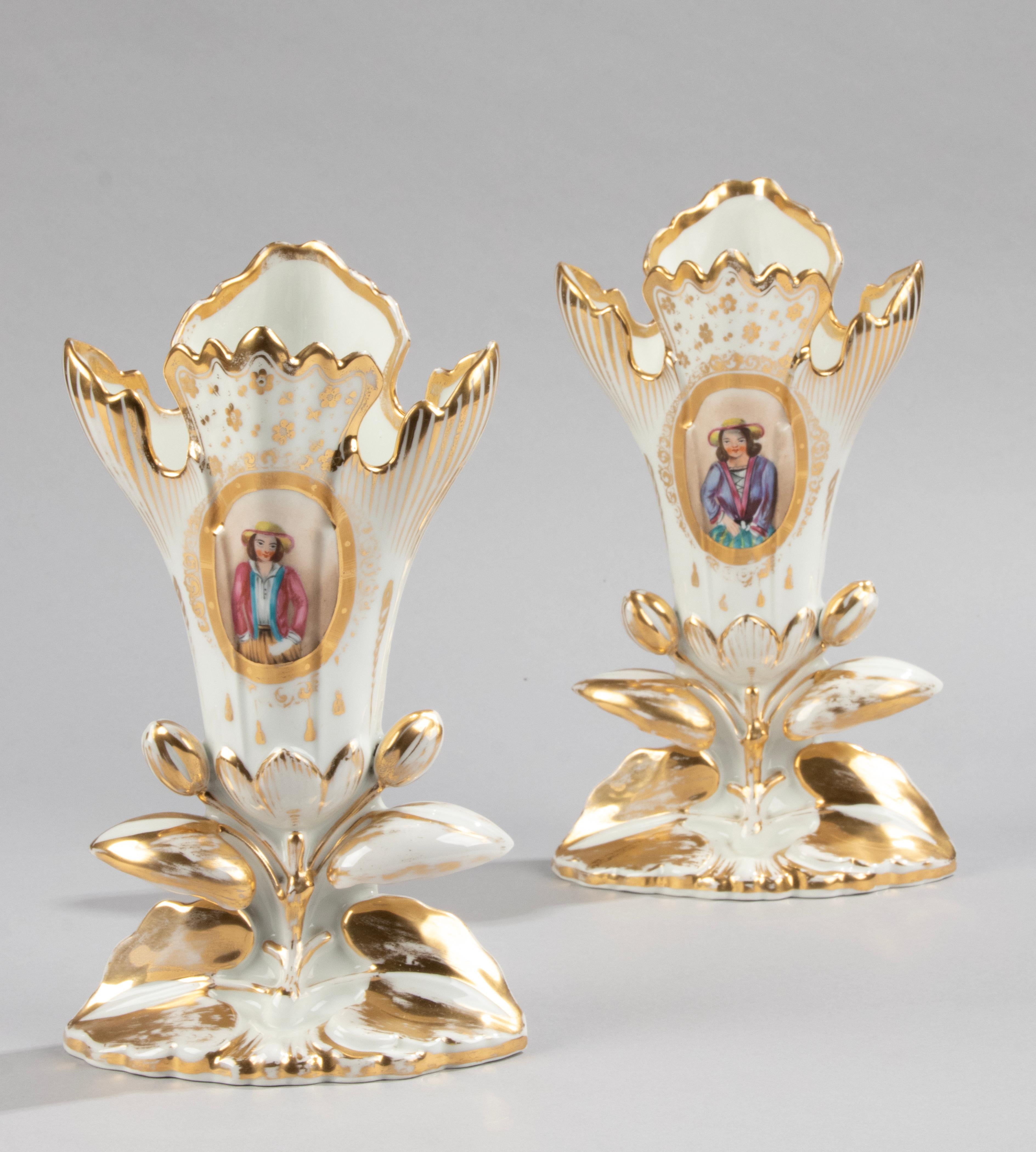 Ein Paar antike, handbemalte Vieux Pariser Vasen, Vieux im Angebot 10