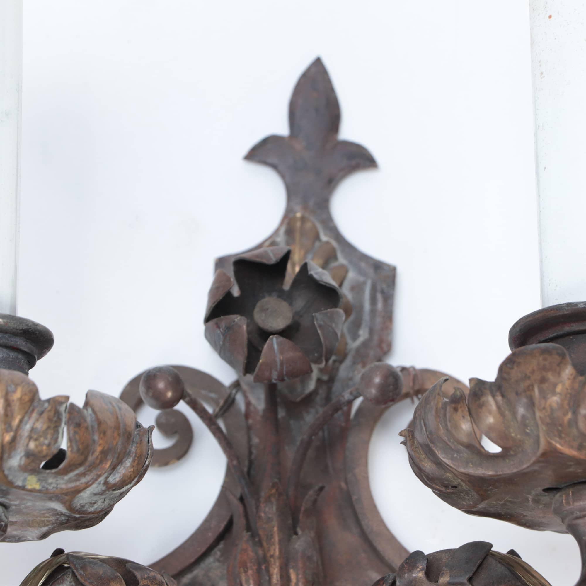 Pair of Antique Wrought Iron Floral Sconces, circa 1920 For Sale 1
