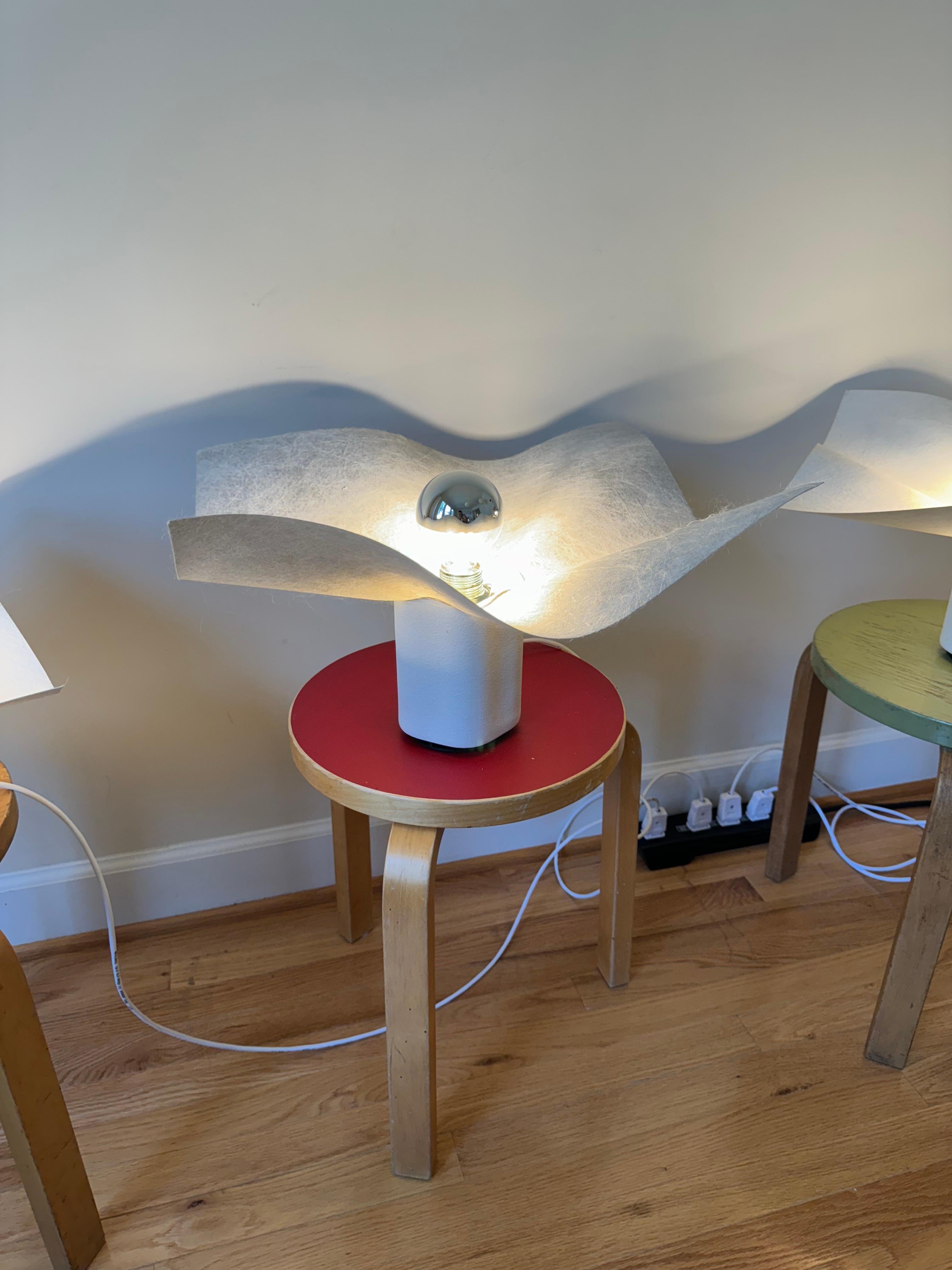 Late 20th Century A pair of Area 50 (20) table lamp by Mario Bellini for Artemide