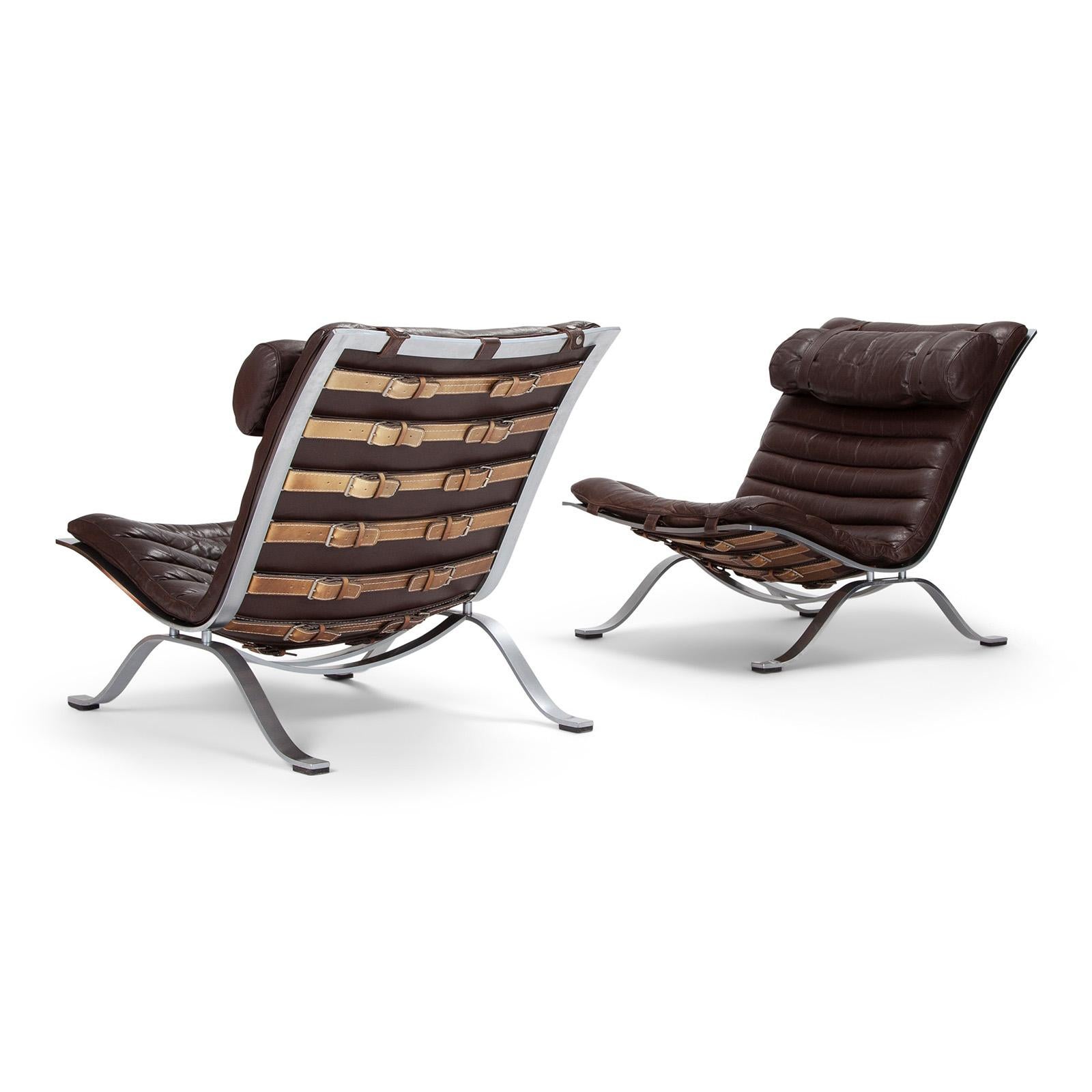 The Ari lounge chair with original dark brown leather in beautiful condition!
Designed by Arne Norell in the 1960s. Made by Norell Möbler AB, Sweden.