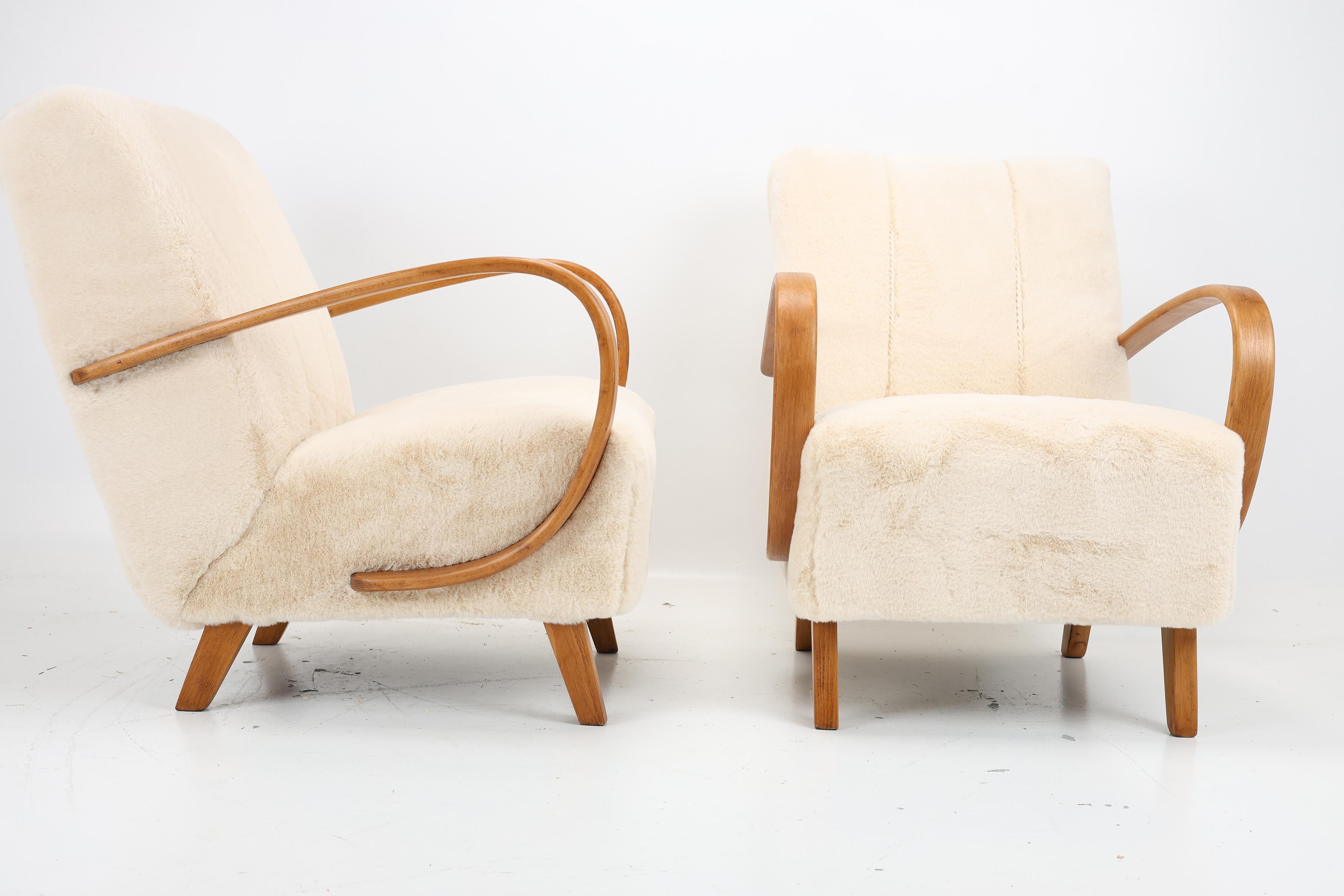 A pair of Armchairs H-410 by Jindrich Halabala from the 1950s For Sale 6