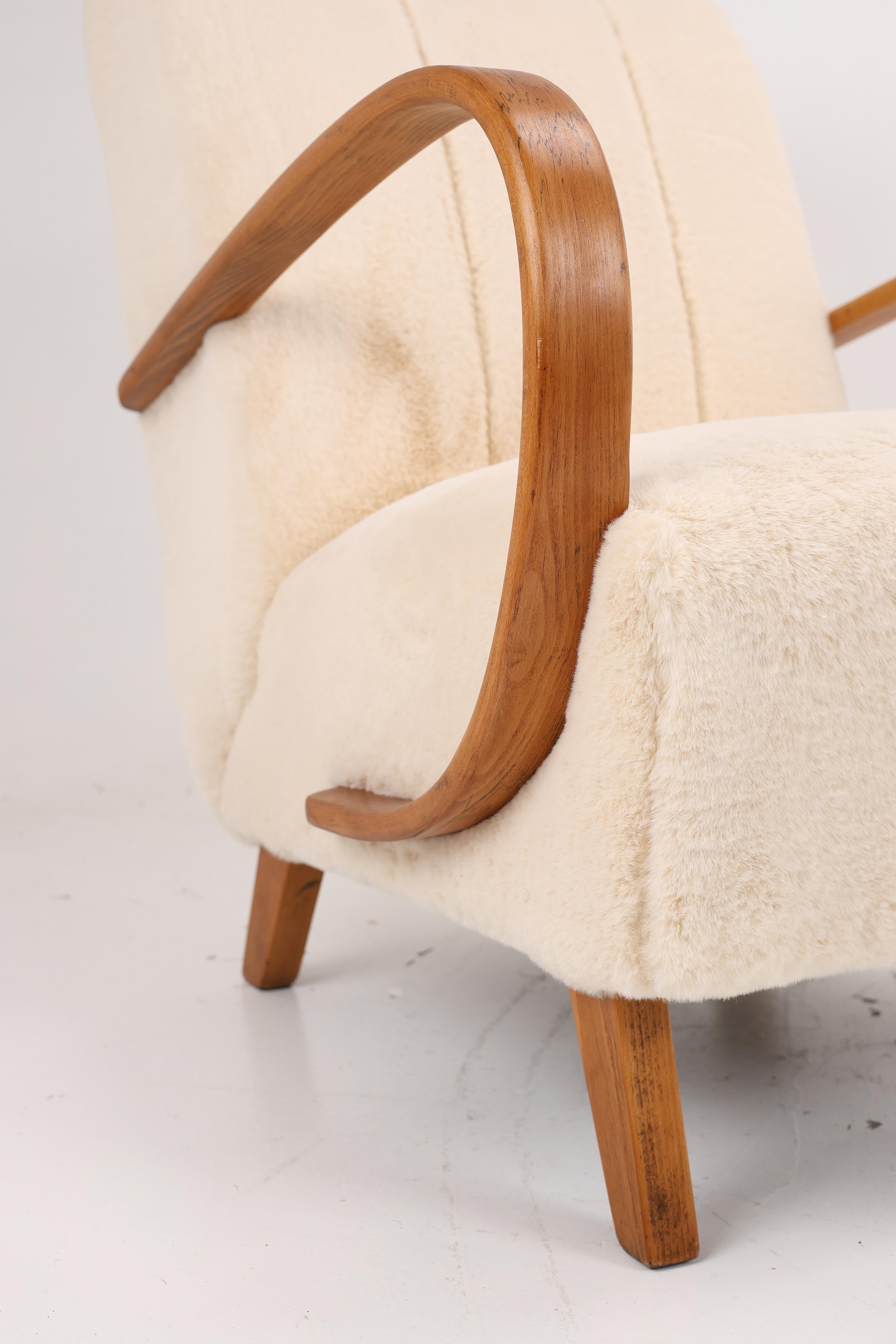 A pair of Armchairs H-410 by Jindrich Halabala from the 1950s For Sale 7