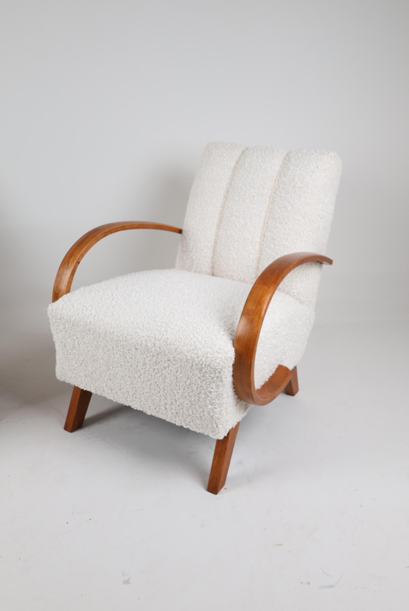 Birch A pair of Armchairs H-410 by Jindrich Halabala from the 1950s