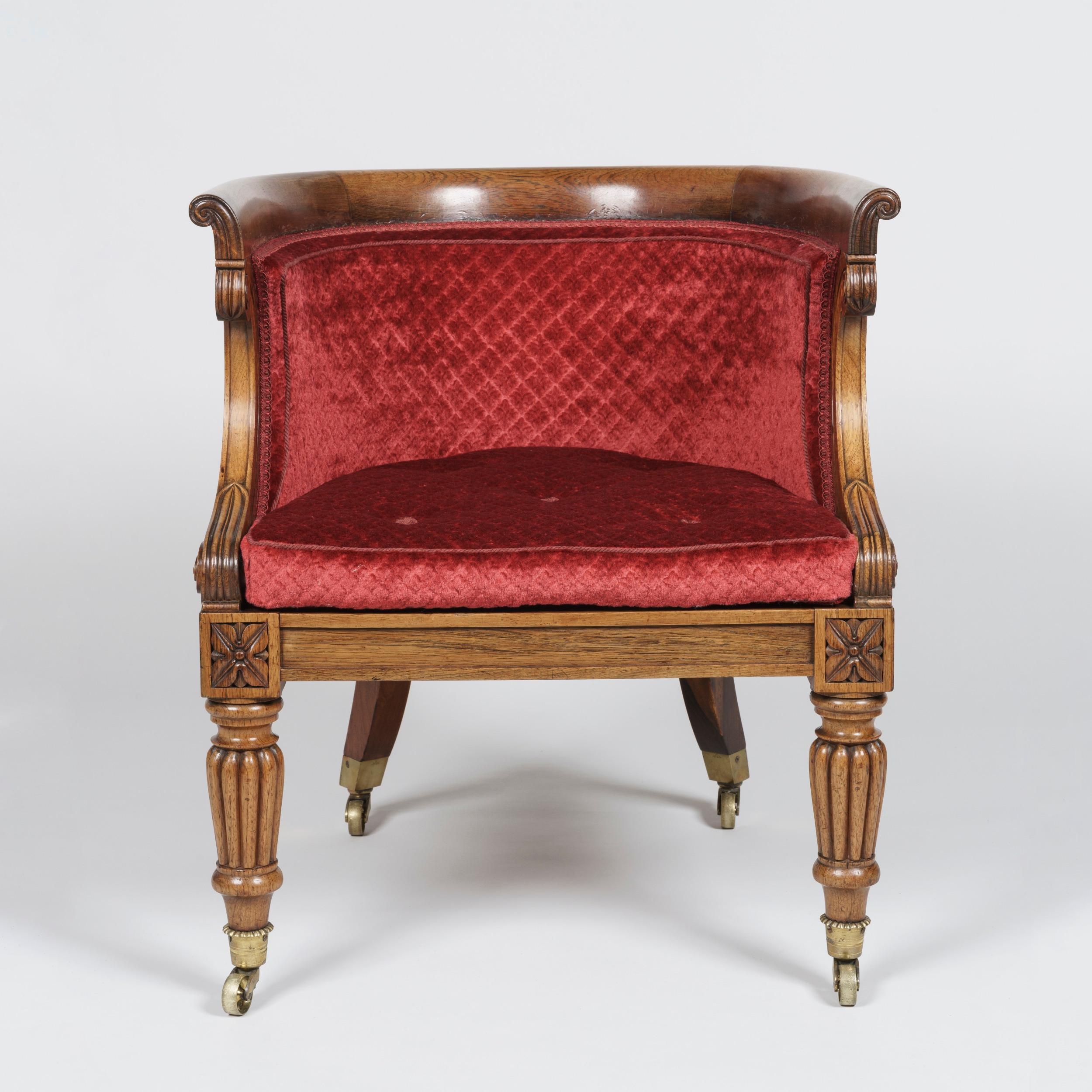Pair of Armchairs with Red Upholstery of the Regency Period In Good Condition For Sale In London, GB