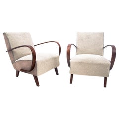 A pair of Art Deco armchairs, Czechoslovakia, 1930s, designed by J. Halabala.