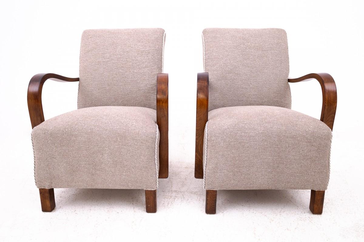A pair of Art Deco armchairs designed by J. Halabala from the 1930s, Czechoslova In Good Condition For Sale In Chorzów, PL