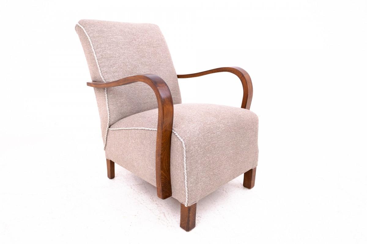 Walnut A pair of Art Deco armchairs designed by J. Halabala from the 1930s, Czechoslova For Sale