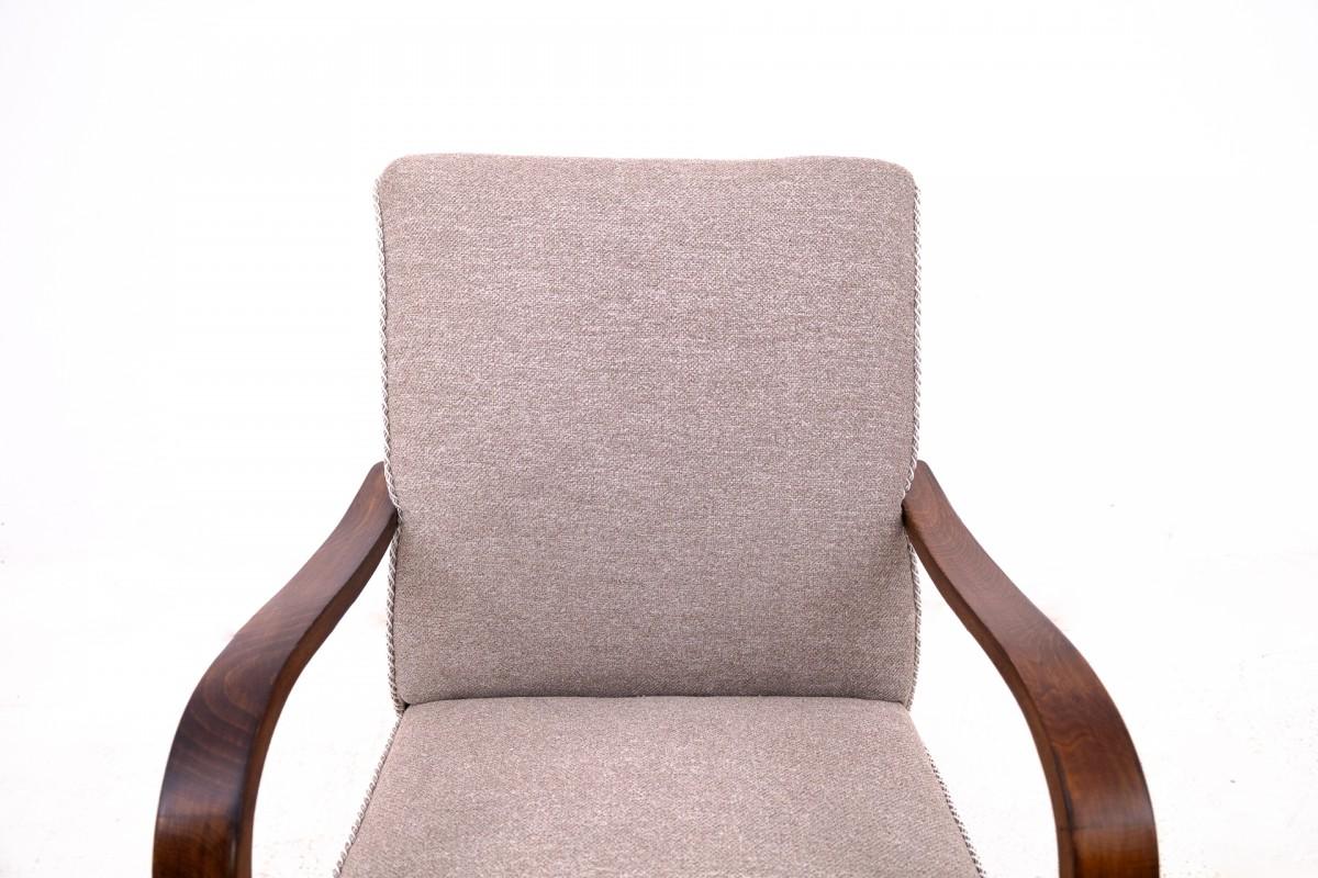 A pair of Art Deco armchairs designed by J. Halabala from the 1930s, Czechoslova For Sale 1