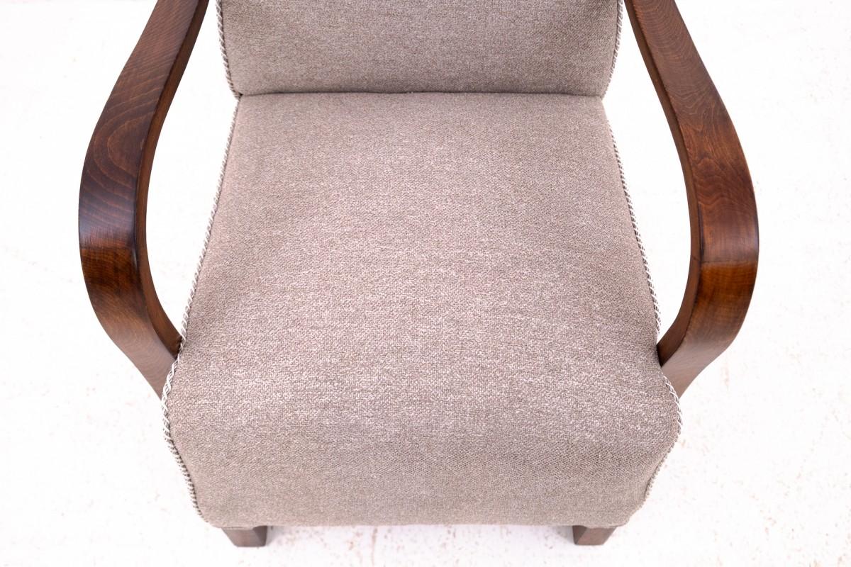 A pair of Art Deco armchairs designed by J. Halabala from the 1930s, Czechoslova For Sale 3
