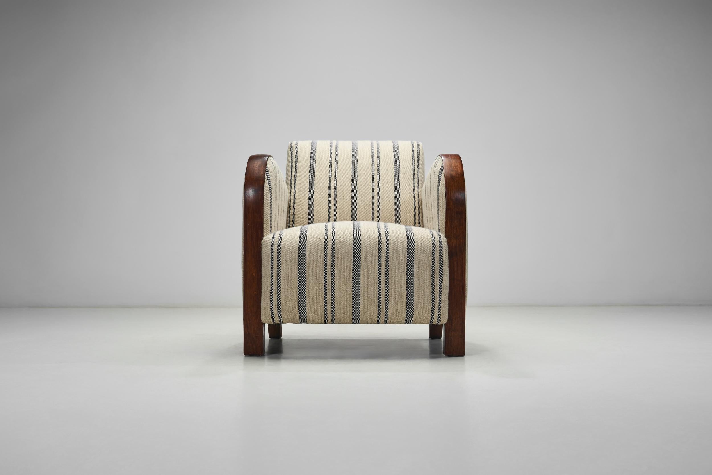 Paire de fauteuils Art déco, Europe, vers 1930 4
