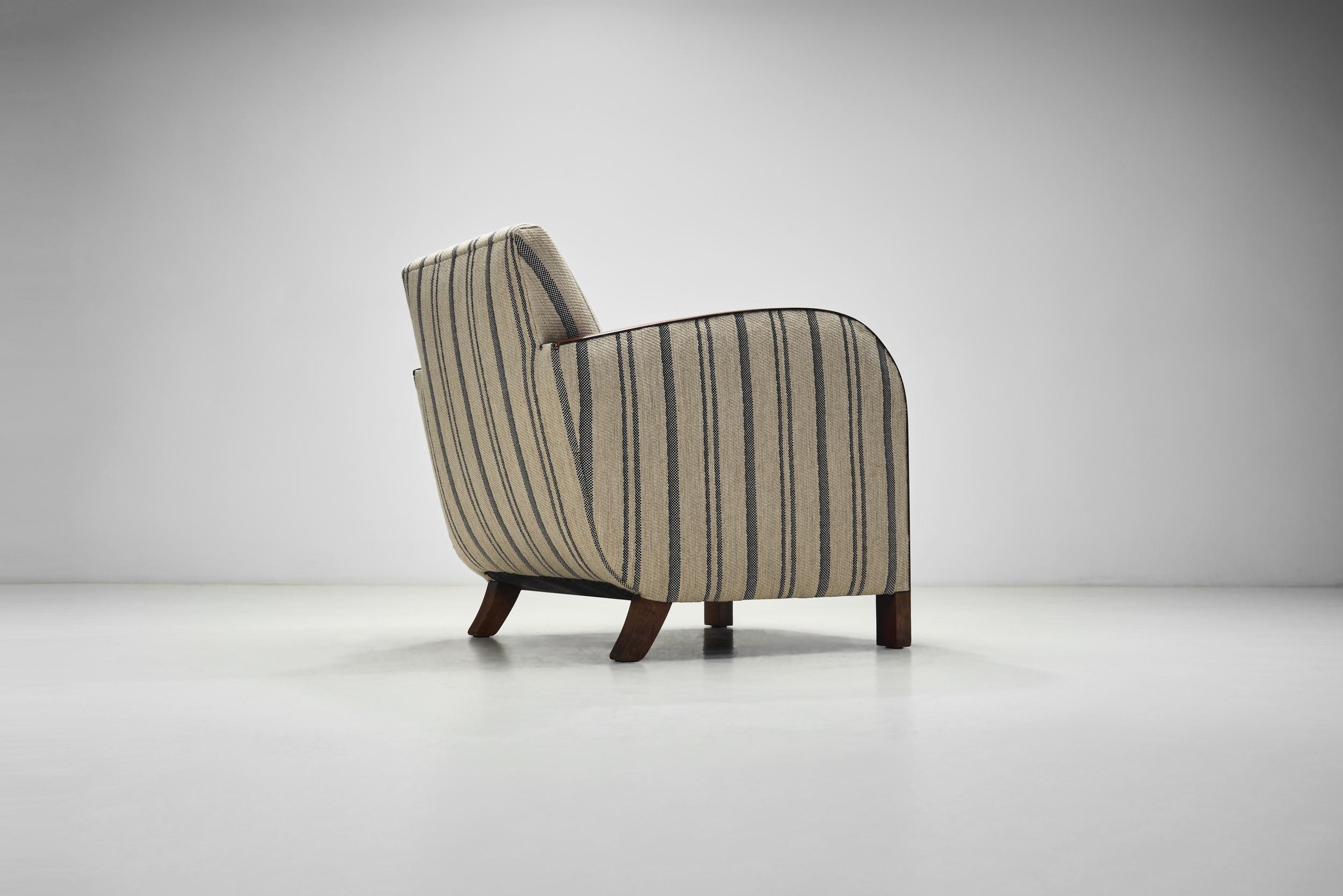 Paire de fauteuils Art déco, Europe, vers 1930 7