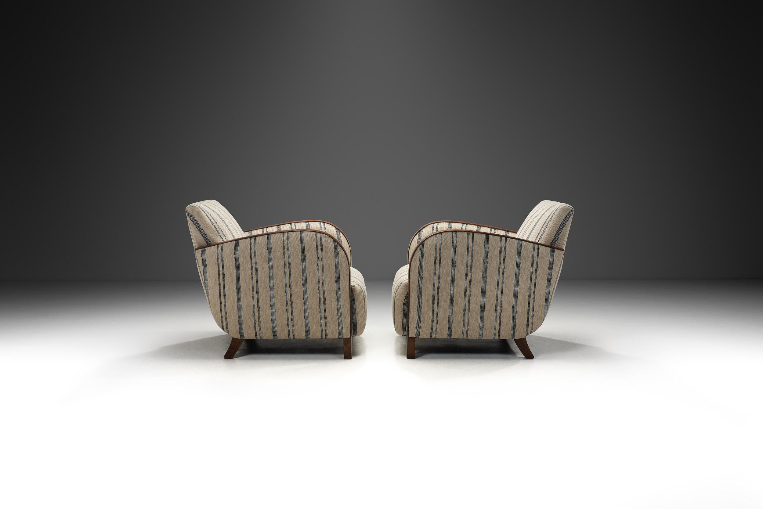 Milieu du XXe siècle Paire de fauteuils Art déco, Europe, vers 1930