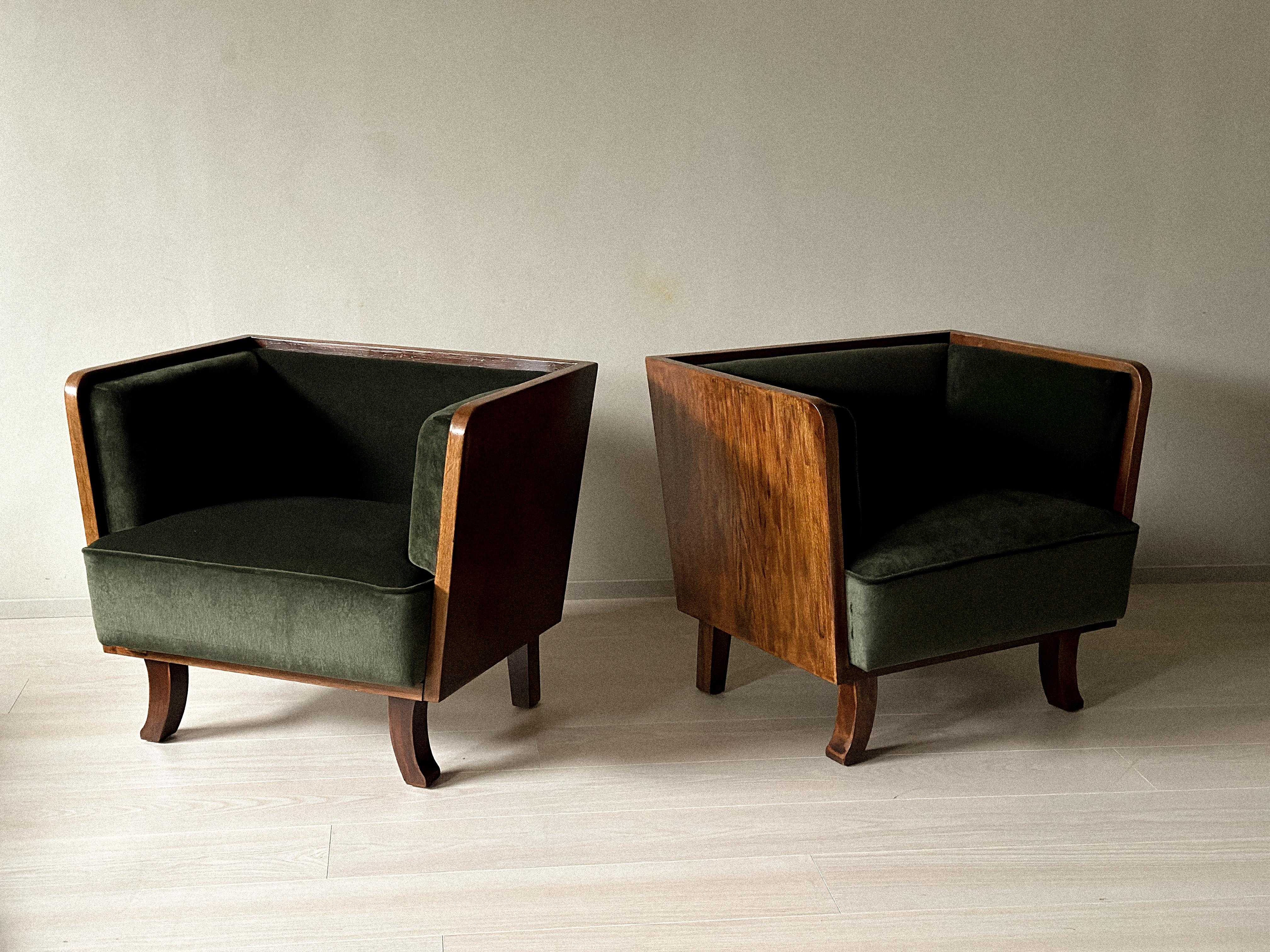 Norvégien Paire de fauteuils Art Deco en Oak & Greene Greene, Norvège, années 1930 en vente