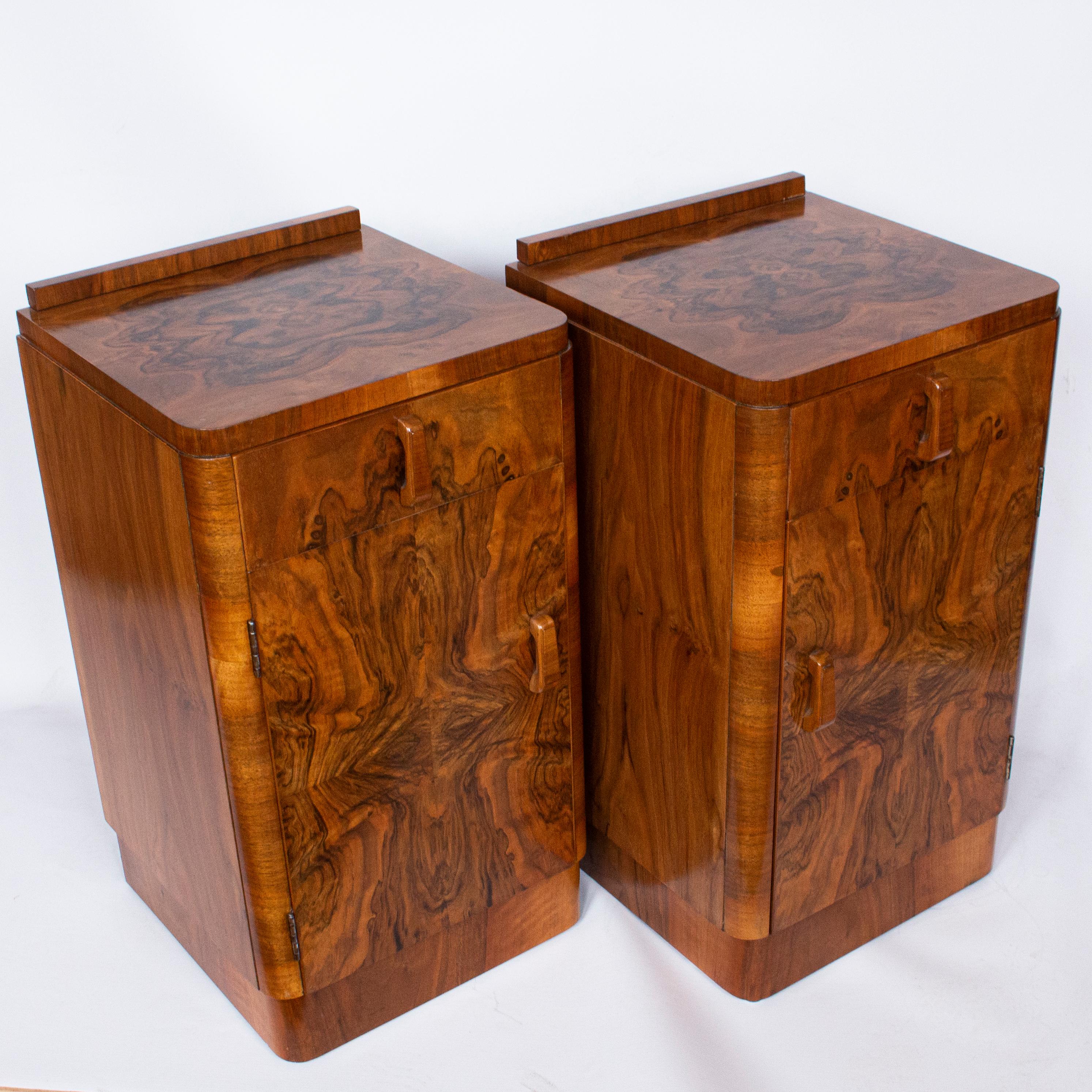 English Pair of Art Deco Bedside Cabinets in Figured and Burr Walnut, Original Handles