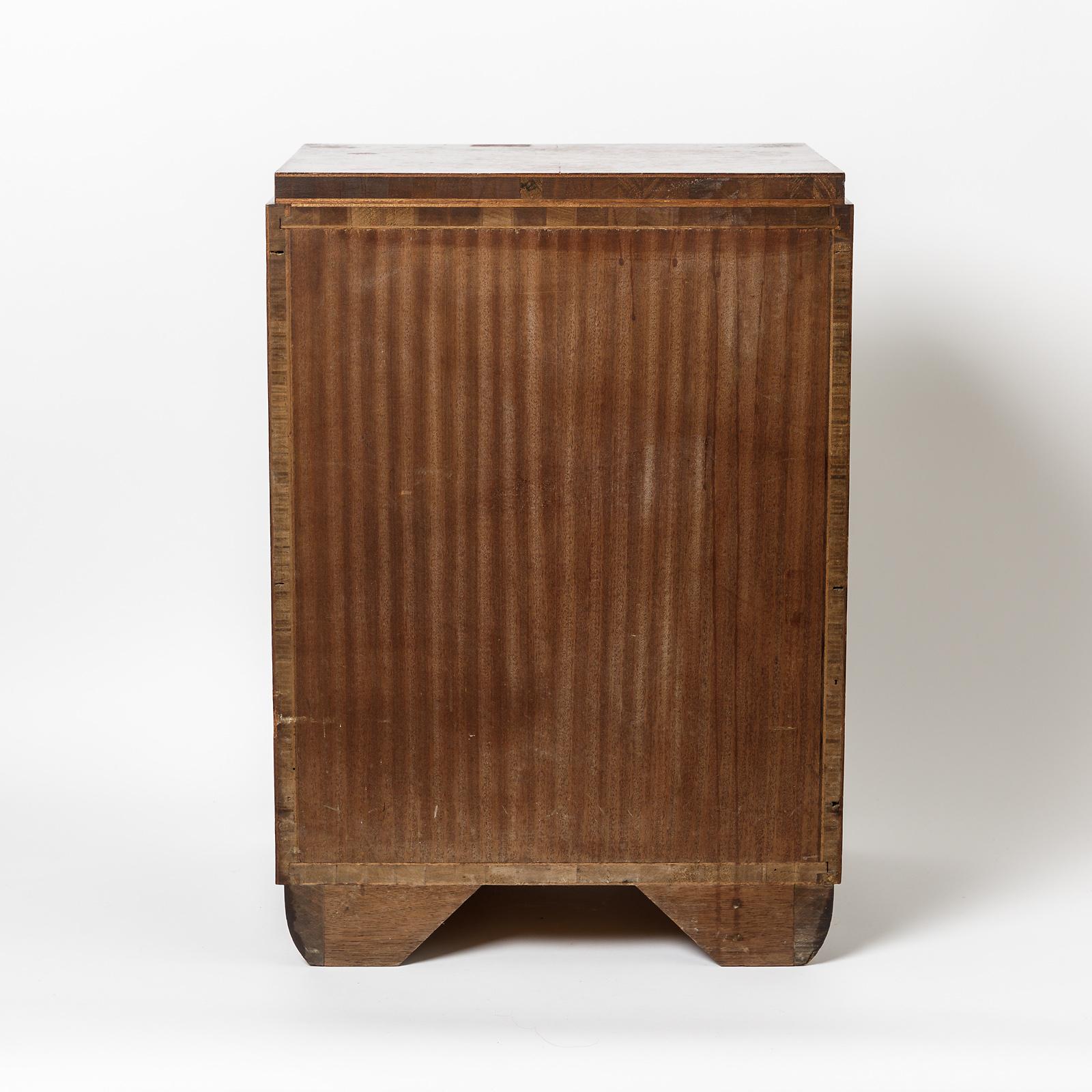 Beaux Arts Pair of Art Deco Bedside Tables, circa 1930 For Sale