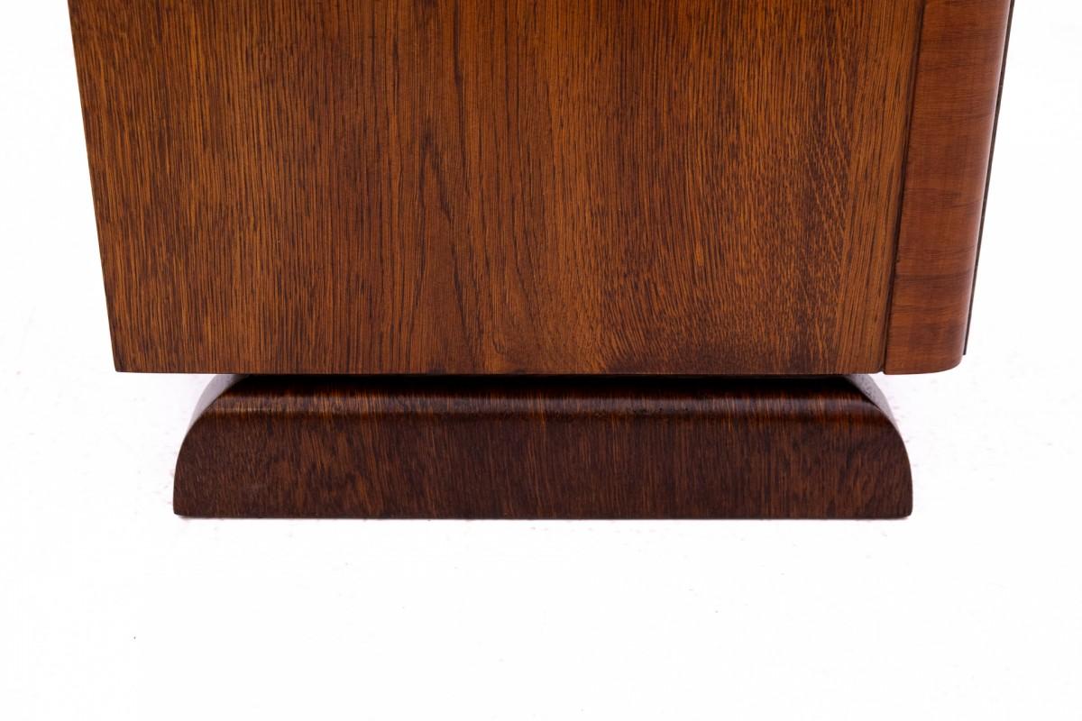 Mid-20th century bedside tables, Poland. Furniture in very good condition, professionally renovated. Dimensions: height 60 cm / width 52 cm / depth 36 cm