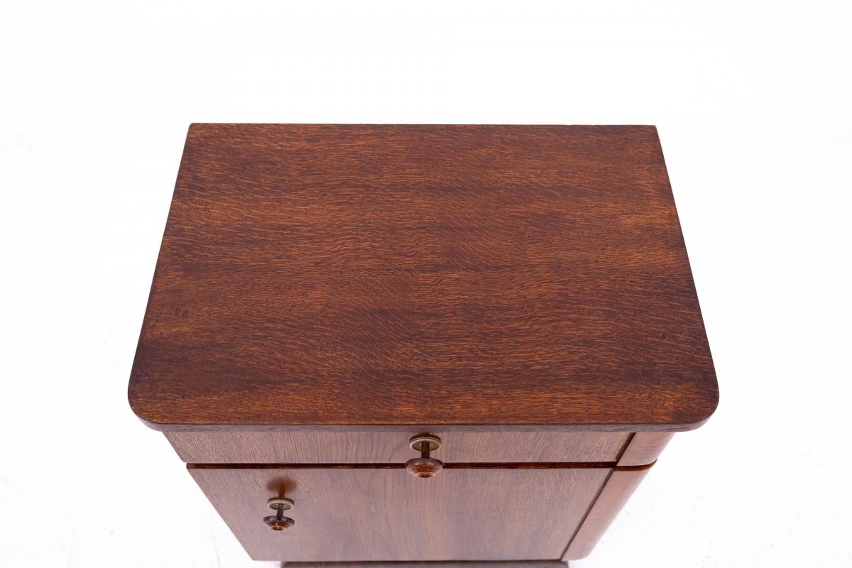 Mid-20th Century A pair of Art Deco bedside tables, Poland, 1950s. After renovation
