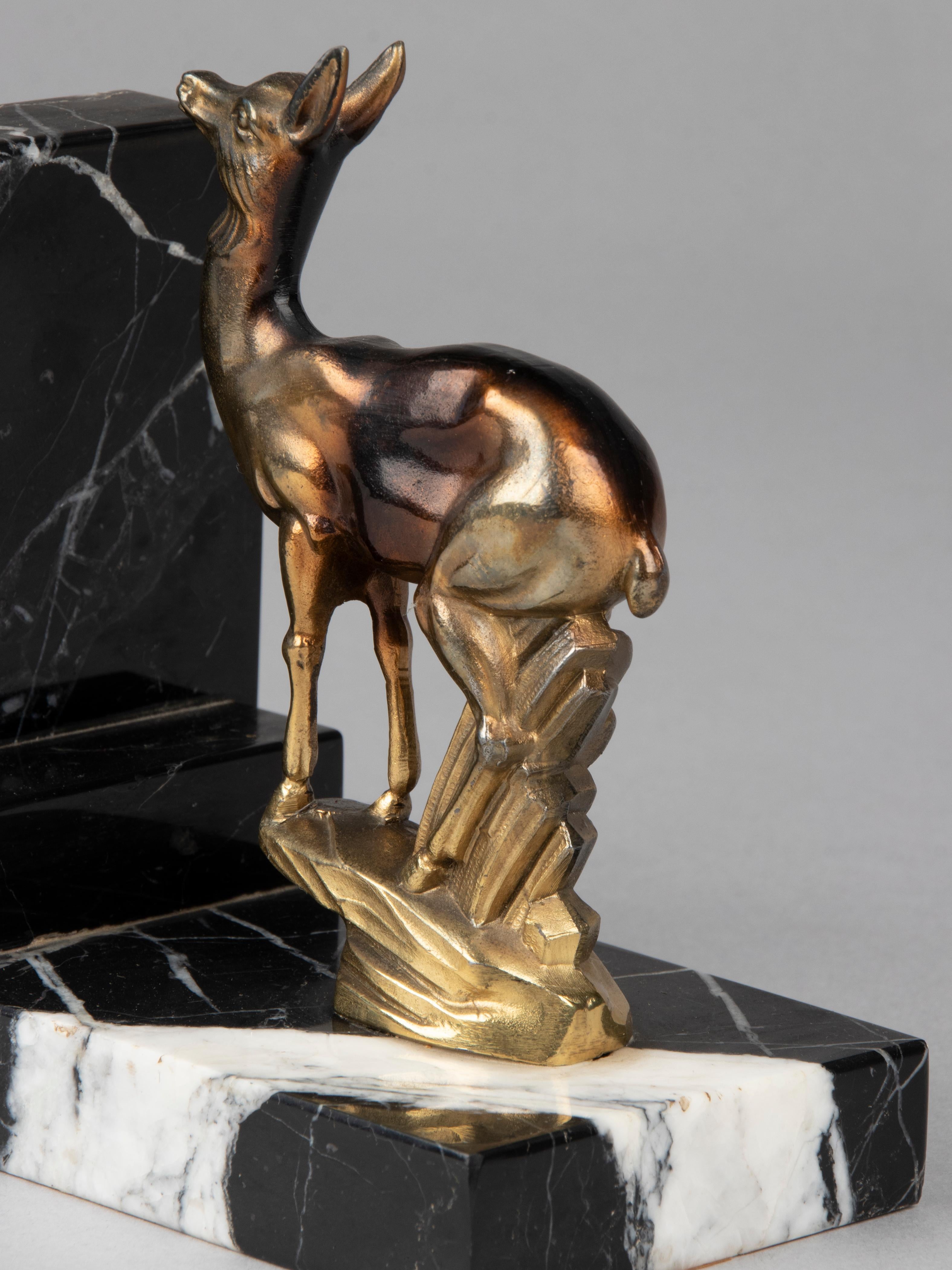 Pair of Art Deco Book-Ends with Deers Signed TEDD, Spelter and Marble For Sale 5