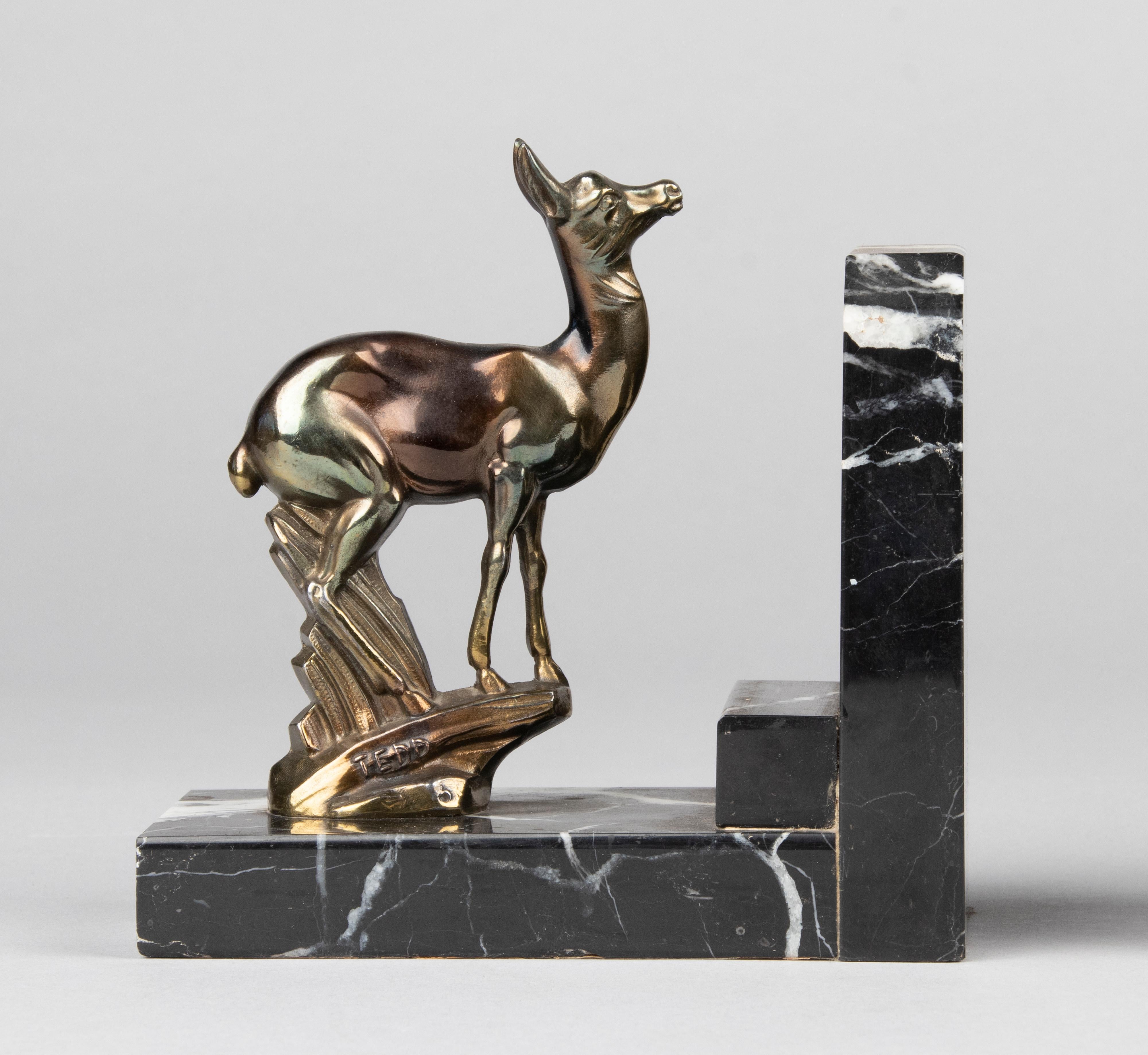 French Pair of Art Deco Book-Ends with Deers Signed TEDD, Spelter and Marble For Sale