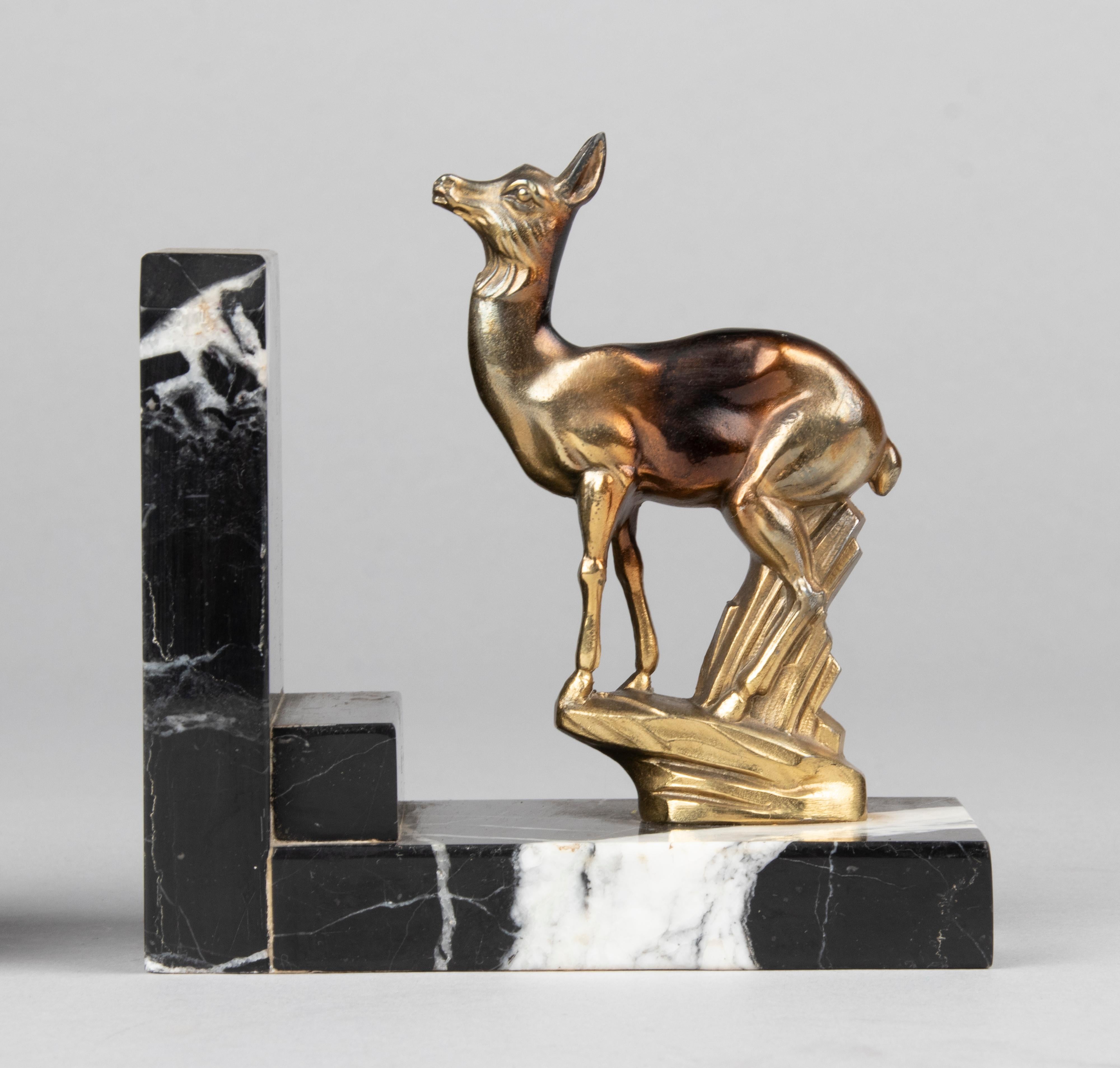Hand-Crafted Pair of Art Deco Book-Ends with Deers Signed TEDD, Spelter and Marble For Sale